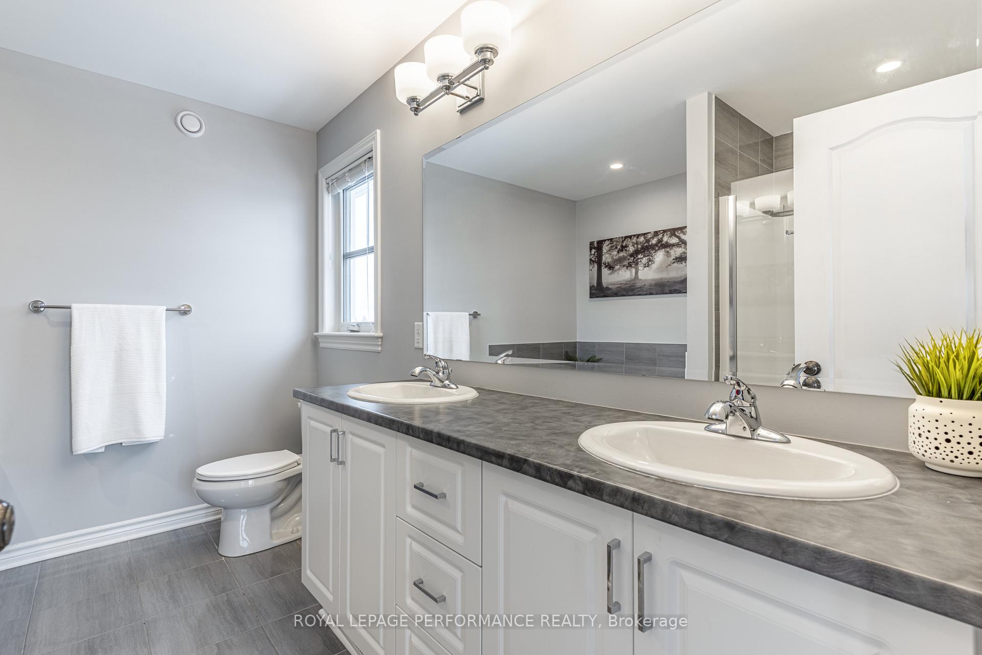 Photo 18 of 330 Wood Acres Grove, Ottawa, Blossom Park/Kemp Park/Findlay Creek — HOMEH