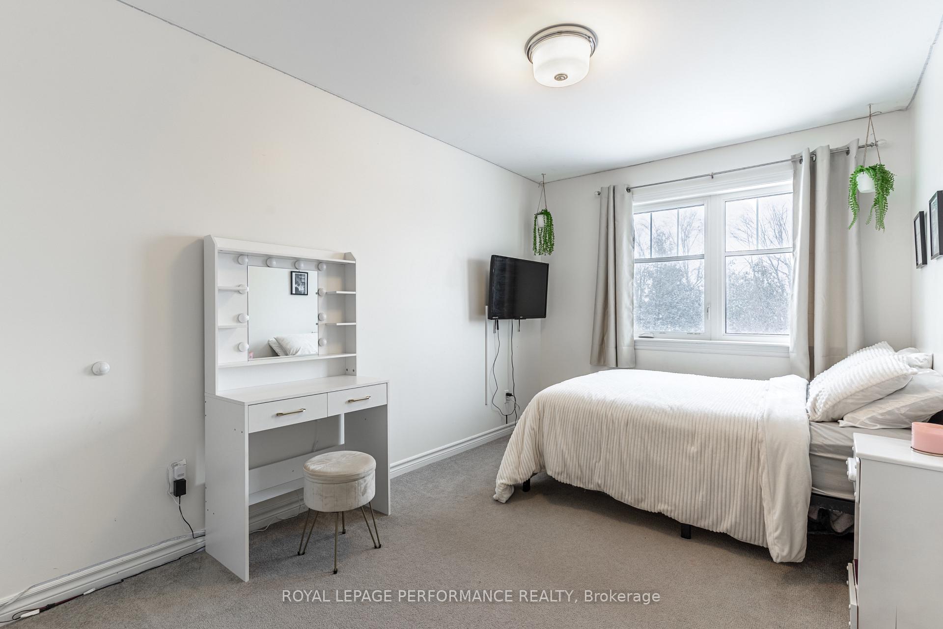 Photo 23 of 330 Wood Acres Grove, Ottawa, Blossom Park/Kemp Park/Findlay Creek — HOMEH