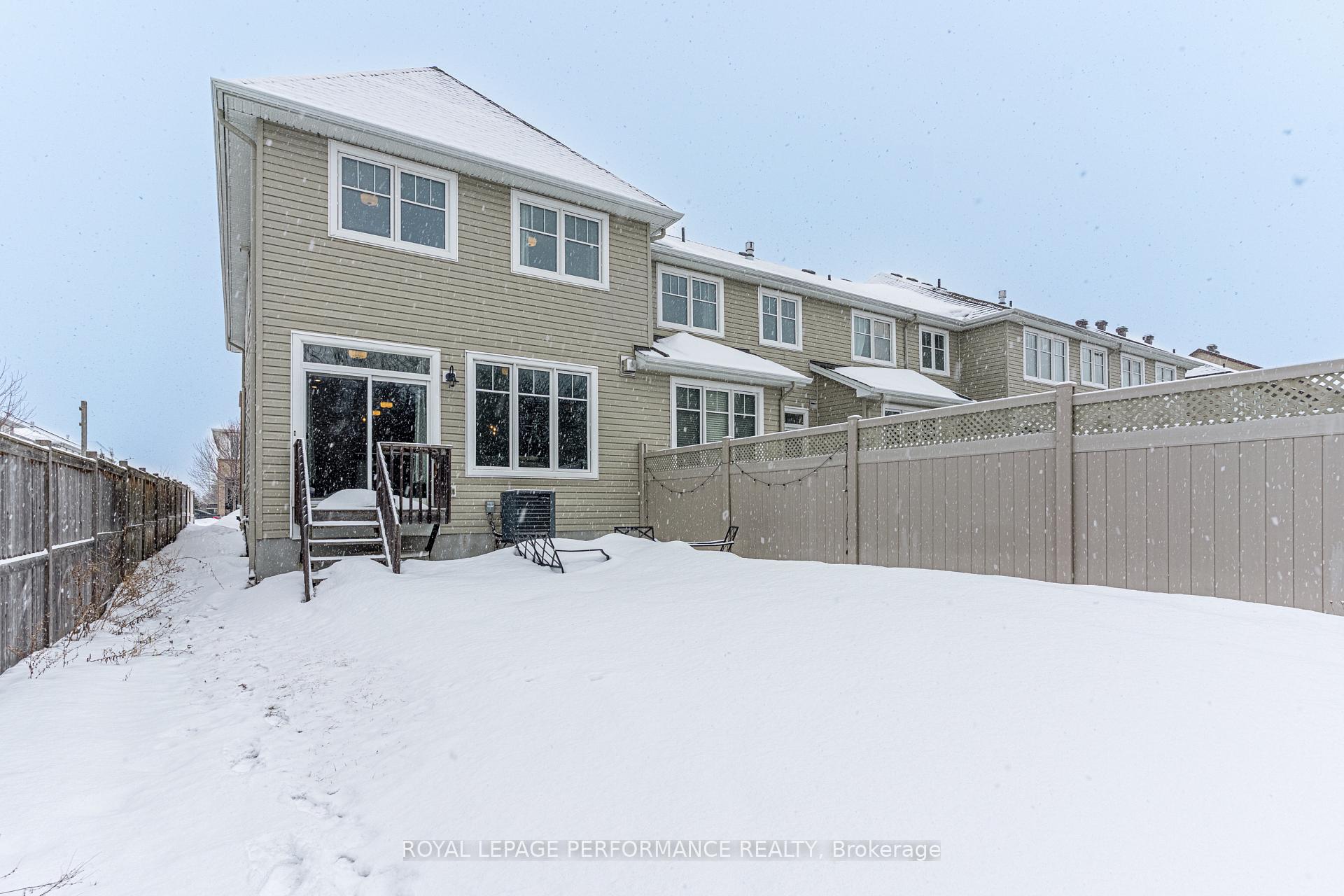 Photo 33 of 330 Wood Acres Grove, Ottawa, Blossom Park/Kemp Park/Findlay Creek — HOMEH