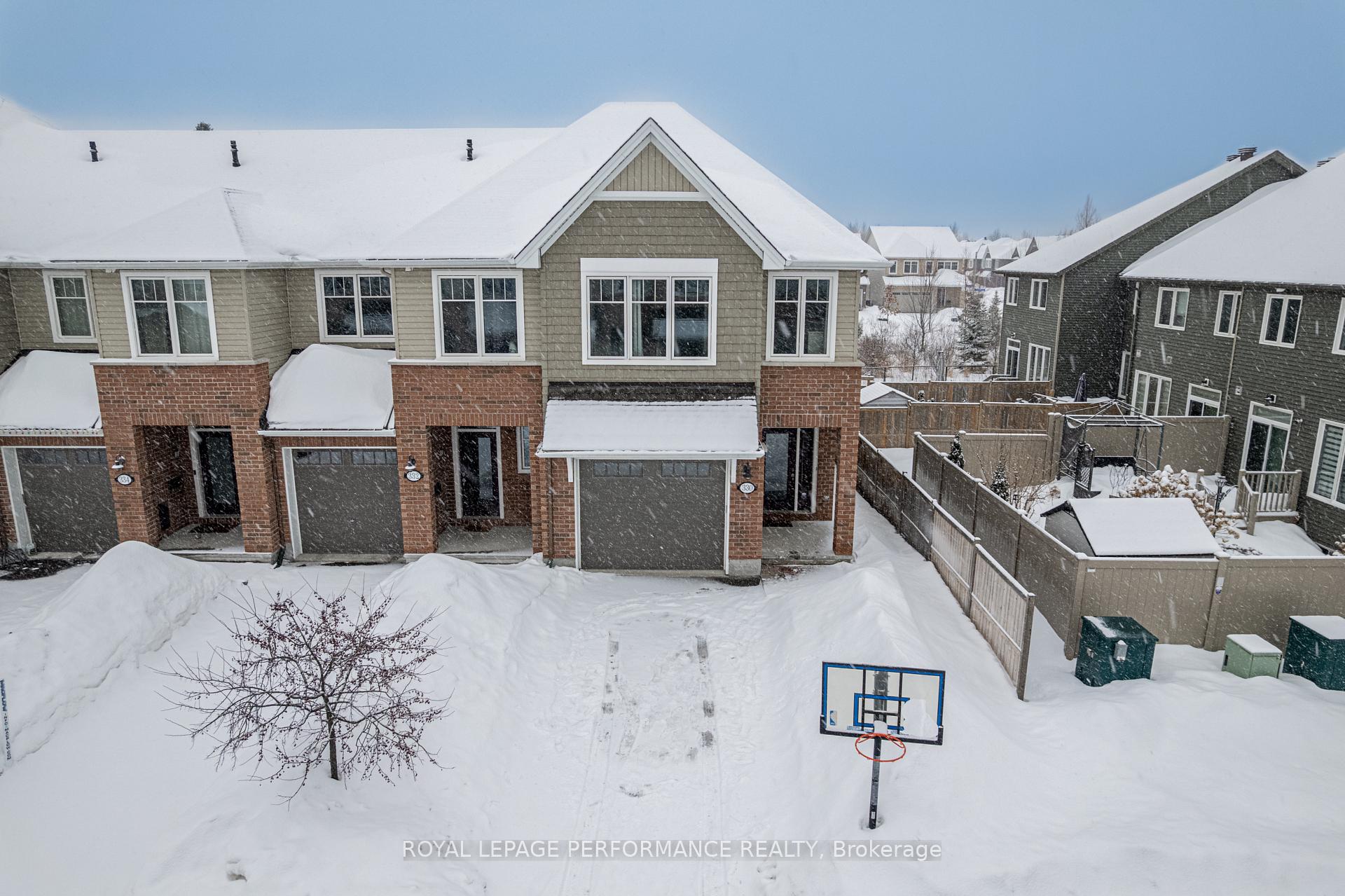 Photo 36 of 330 Wood Acres Grove, Ottawa, Blossom Park/Kemp Park/Findlay Creek — HOMEH