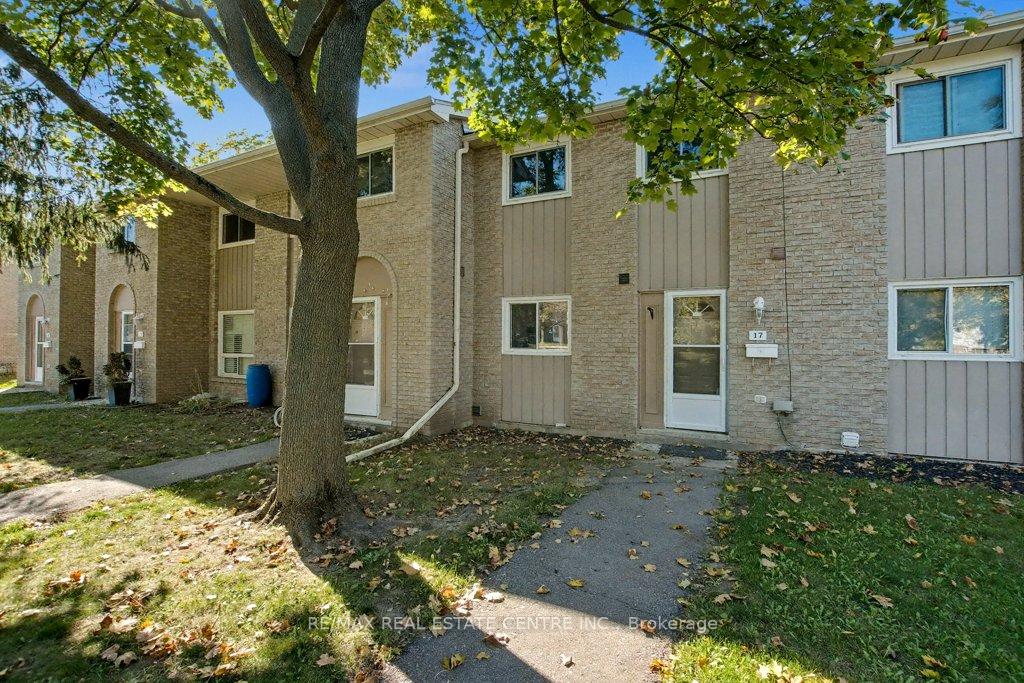 Photo 3 of Unit 17, 25 Upper Canada Drive, Kitchener — HOMEH