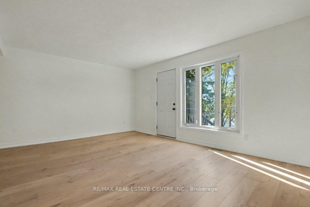 Photo 22 of Unit 17, 25 Upper Canada Drive, Kitchener — HOMEH