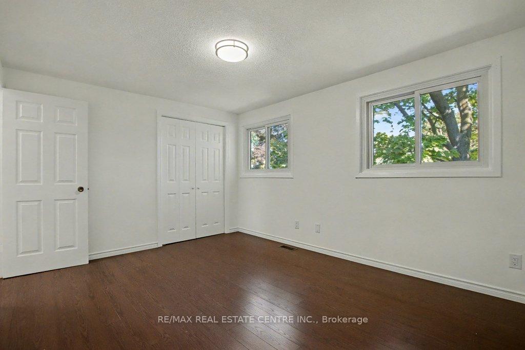 Photo 33 of Unit 17, 25 Upper Canada Drive, Kitchener — HOMEH
