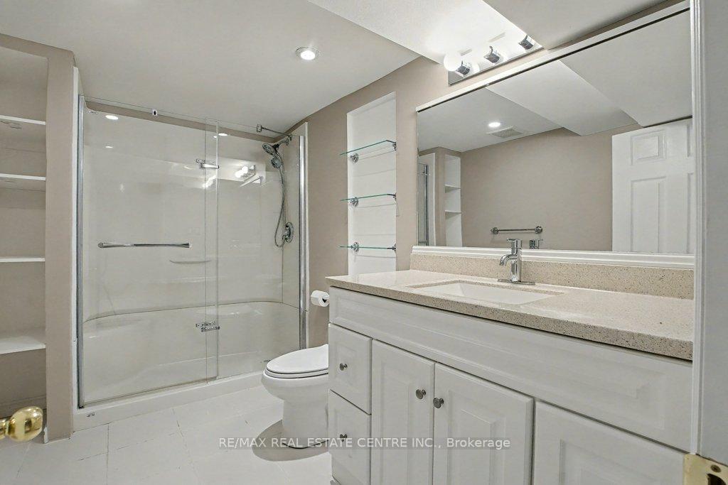 Photo 23 of Unit 17, 25 Upper Canada Drive, Kitchener — HOMEH