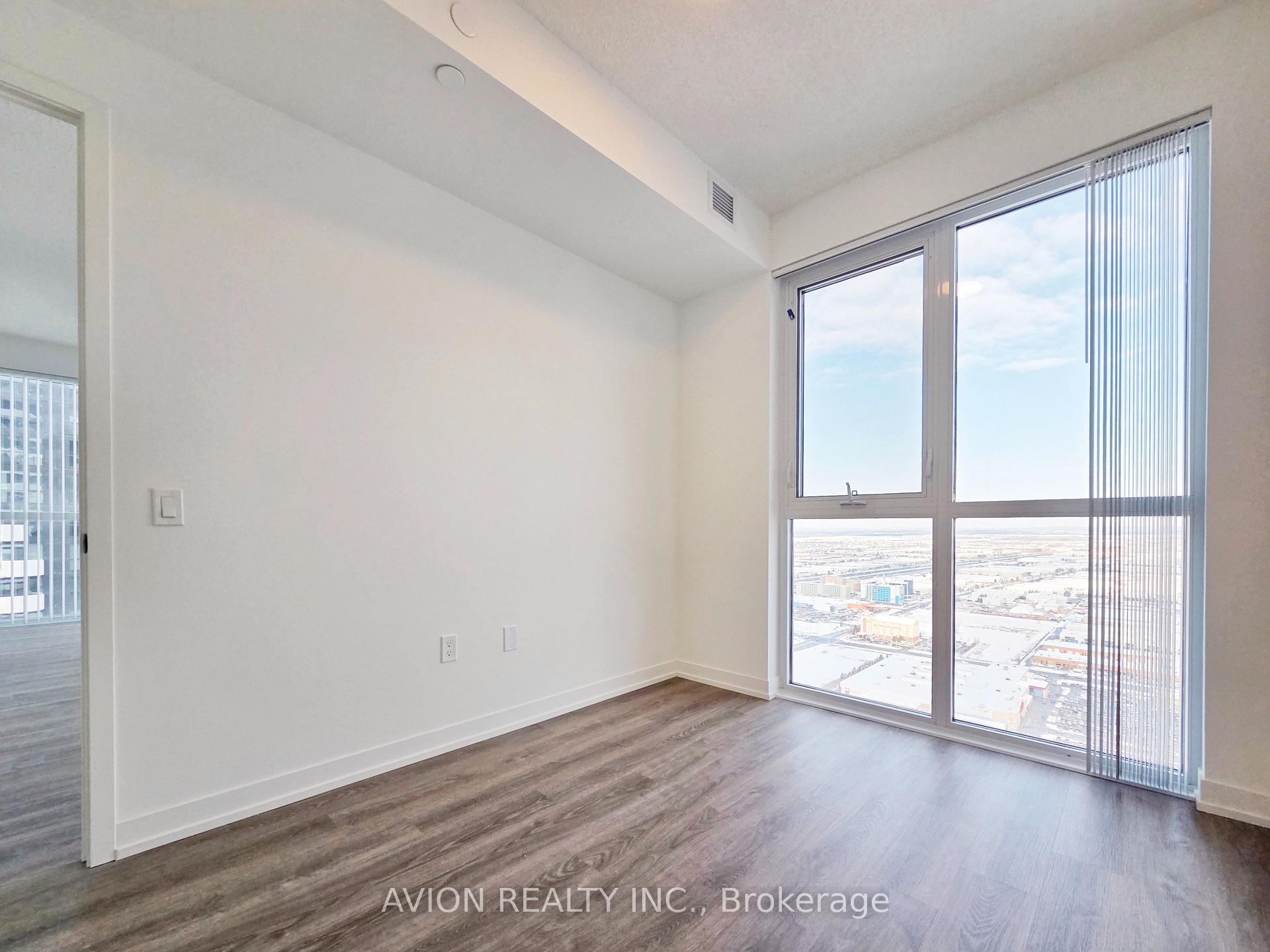 Photo 7 of Unit 4602, 8 Interchange Way, Vaughan, Vaughan Corporate Centre — HOMEH