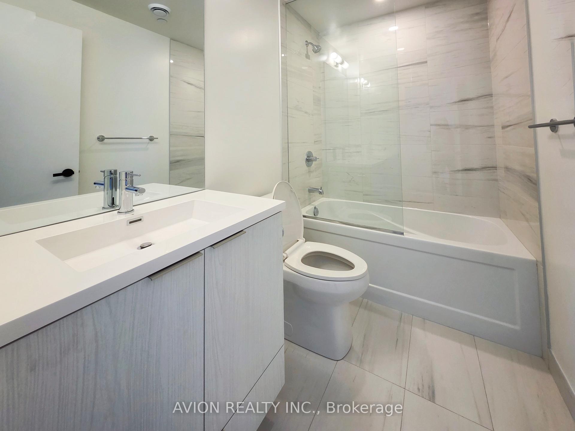 Photo 6 of Unit 4602, 8 Interchange Way, Vaughan, Vaughan Corporate Centre — HOMEH