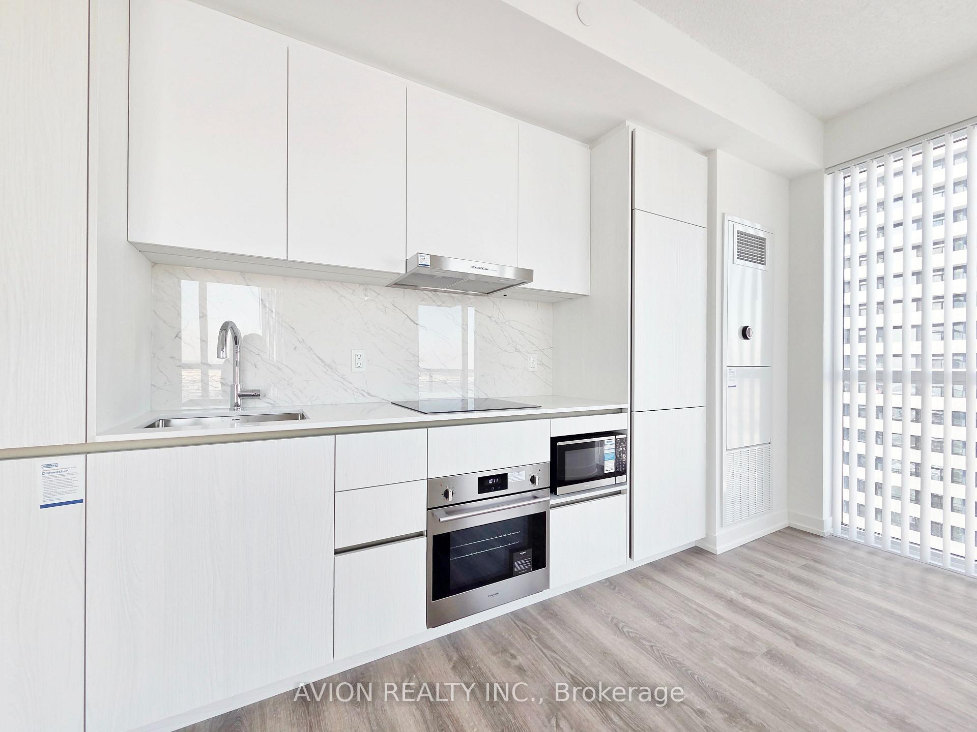 Photo 10 of Unit 4602, 8 Interchange Way, Vaughan, Vaughan Corporate Centre — HOMEH