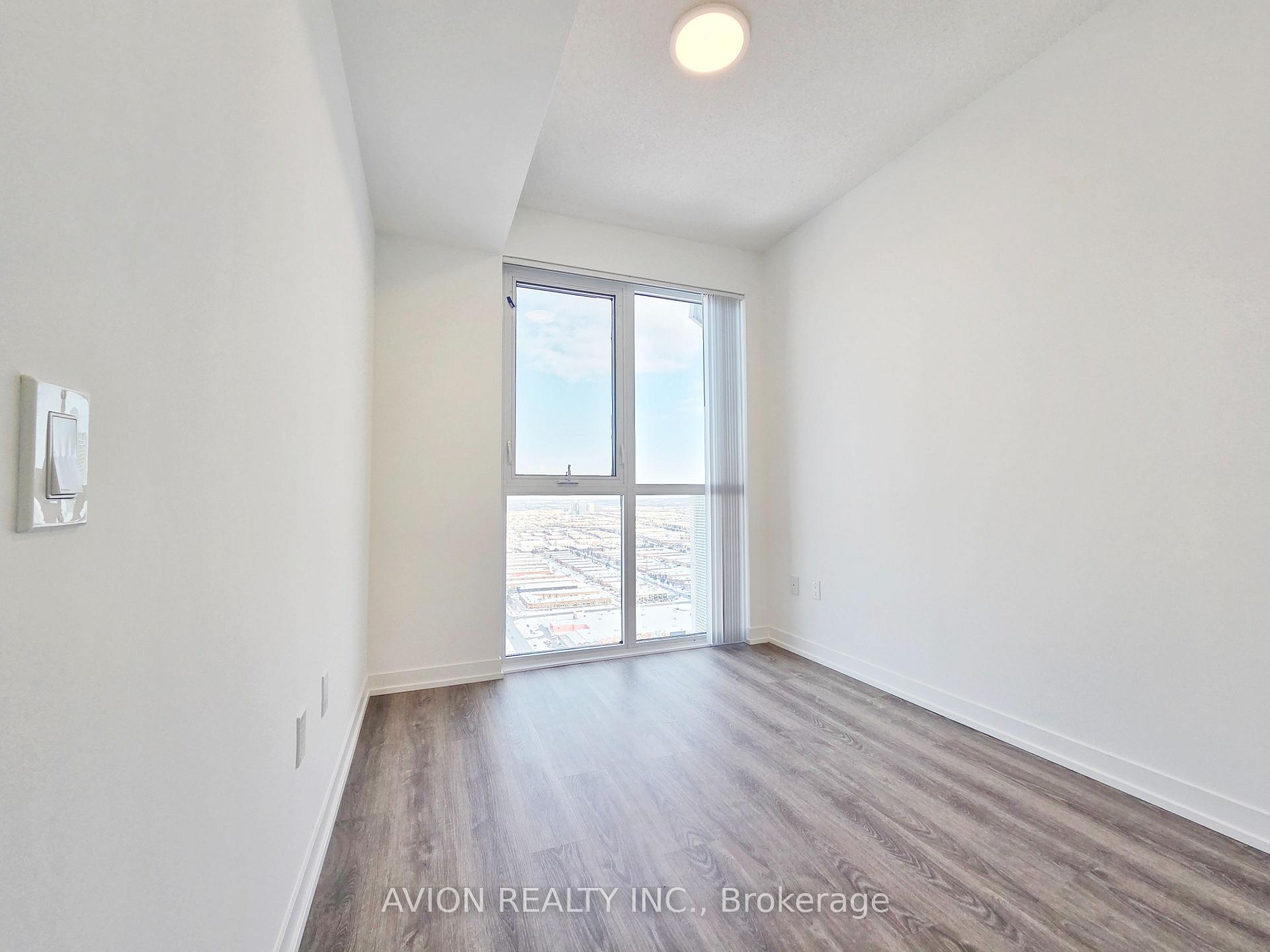 Photo 8 of Unit 4602, 8 Interchange Way, Vaughan, Vaughan Corporate Centre — HOMEH