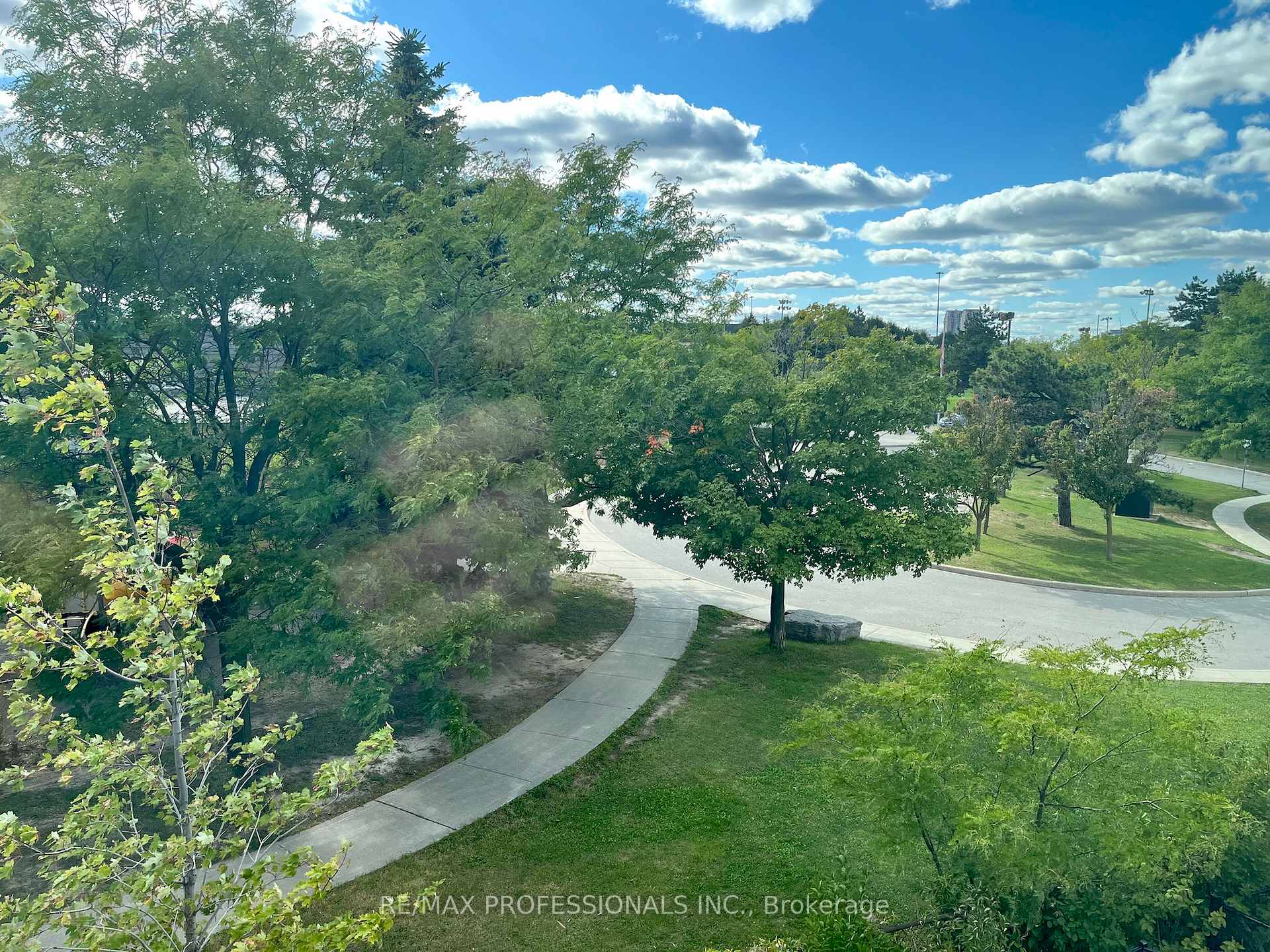 Photo 7 of Unit 301, 37 Antrim Crescent, Scarborough, Dorset Park — HOMEH