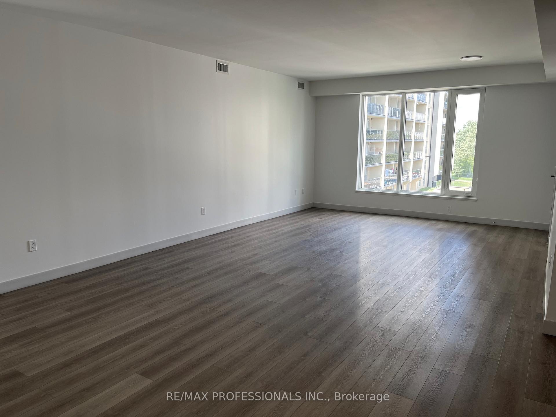 Photo 18 of Unit 301, 37 Antrim Crescent, Scarborough, Dorset Park — HOMEH