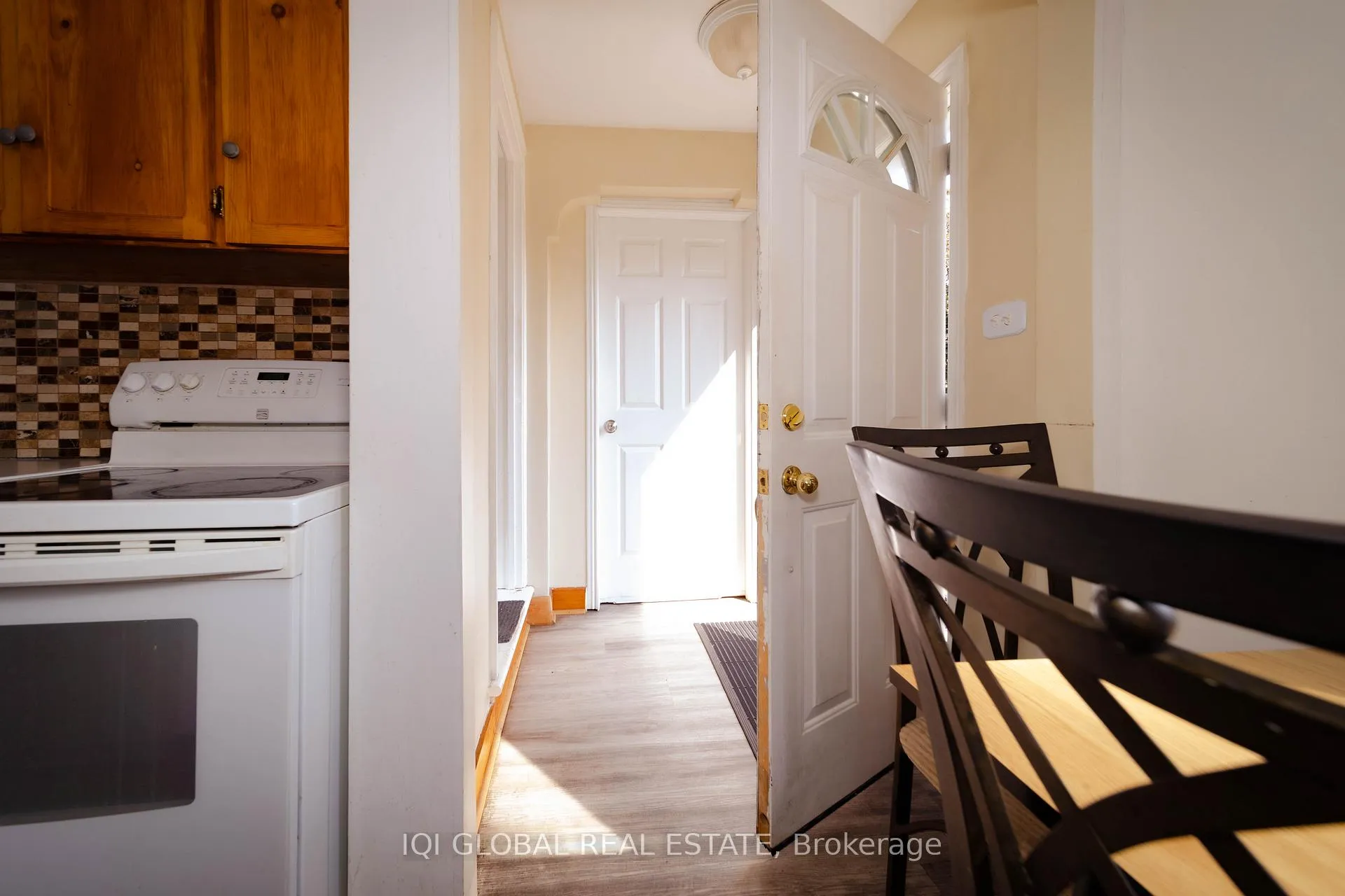 Photo 21 of 182 Peel Street, Barrie, Wellington — HOMEH