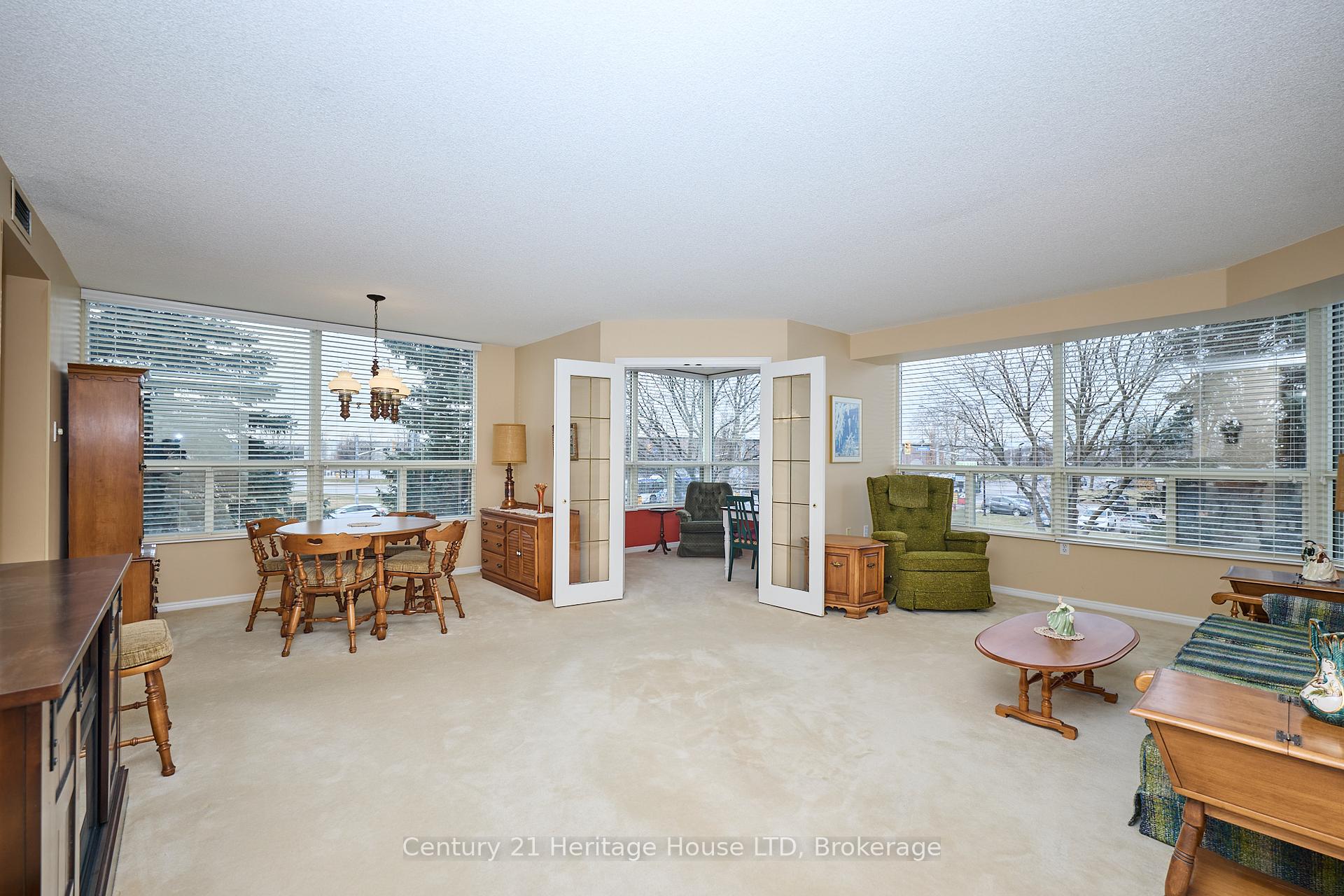 Photo 12 of Unit 307, 5100 Dorchester Road, Niagara Falls, Morrison — HOMEH