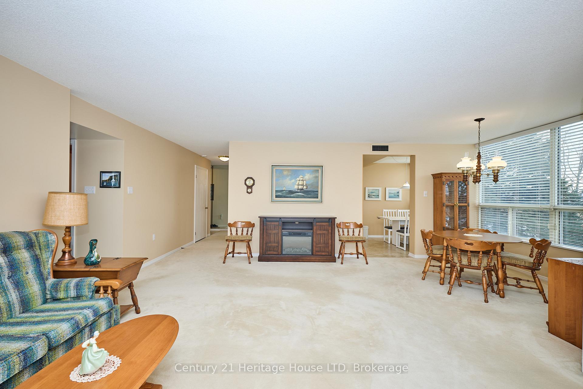 Photo 6 of Unit 307, 5100 Dorchester Road, Niagara Falls, Morrison — HOMEH
