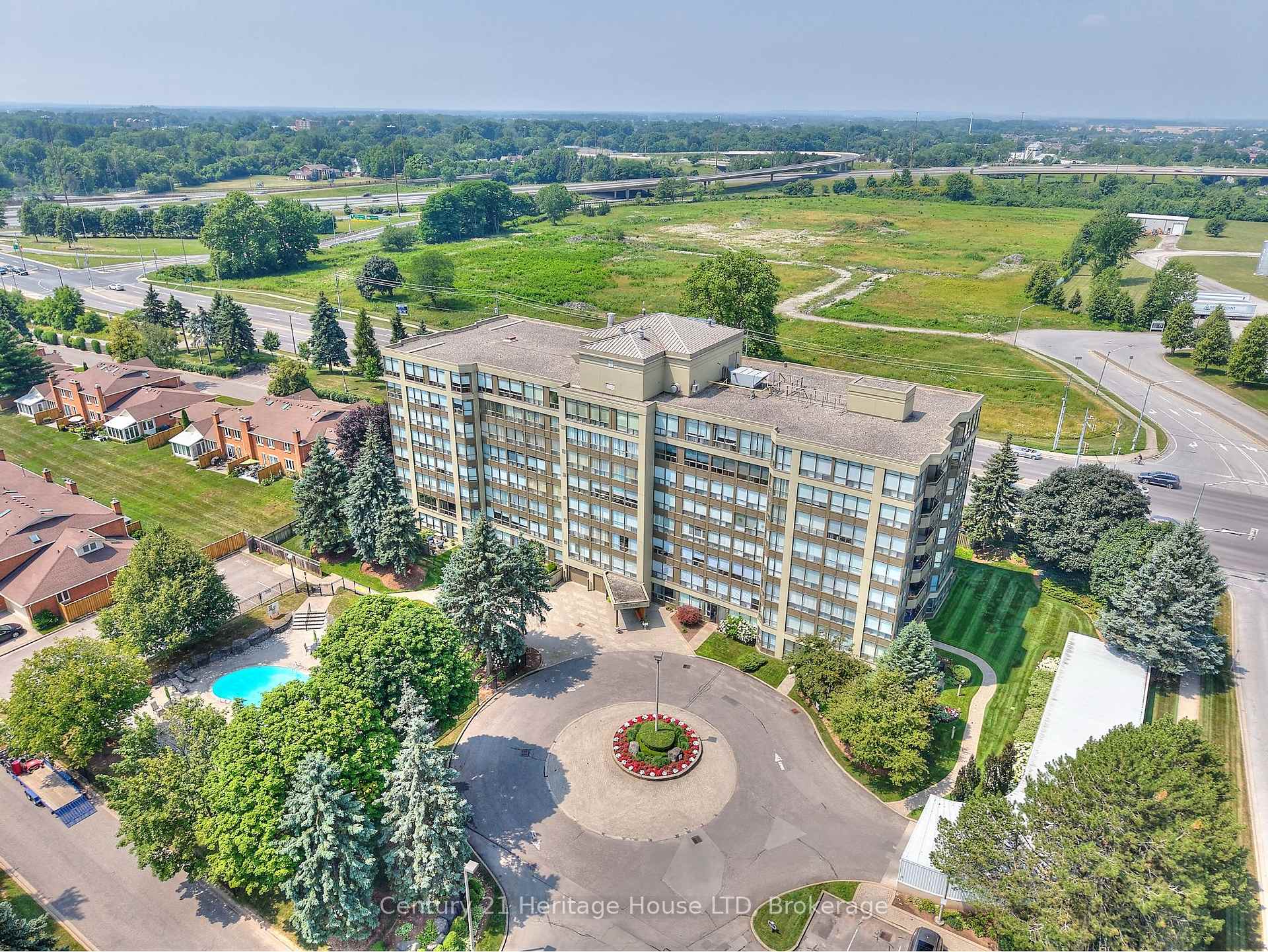Photo 23 of Unit 307, 5100 Dorchester Road, Niagara Falls, Morrison — HOMEH