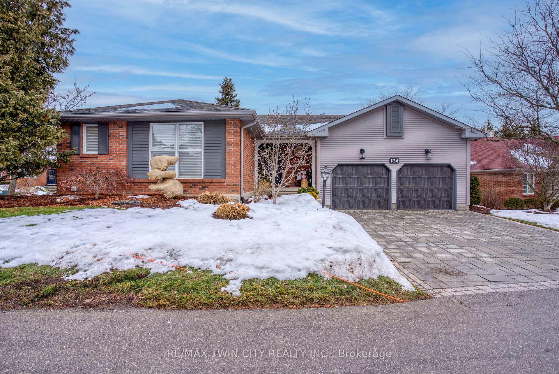 Front of Unit 16, 184 Roxton Drive