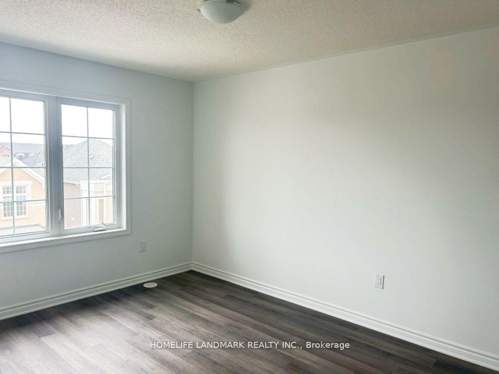Photo 12 of 1833 Thames Circle, Milton, Bowes — HOMEH