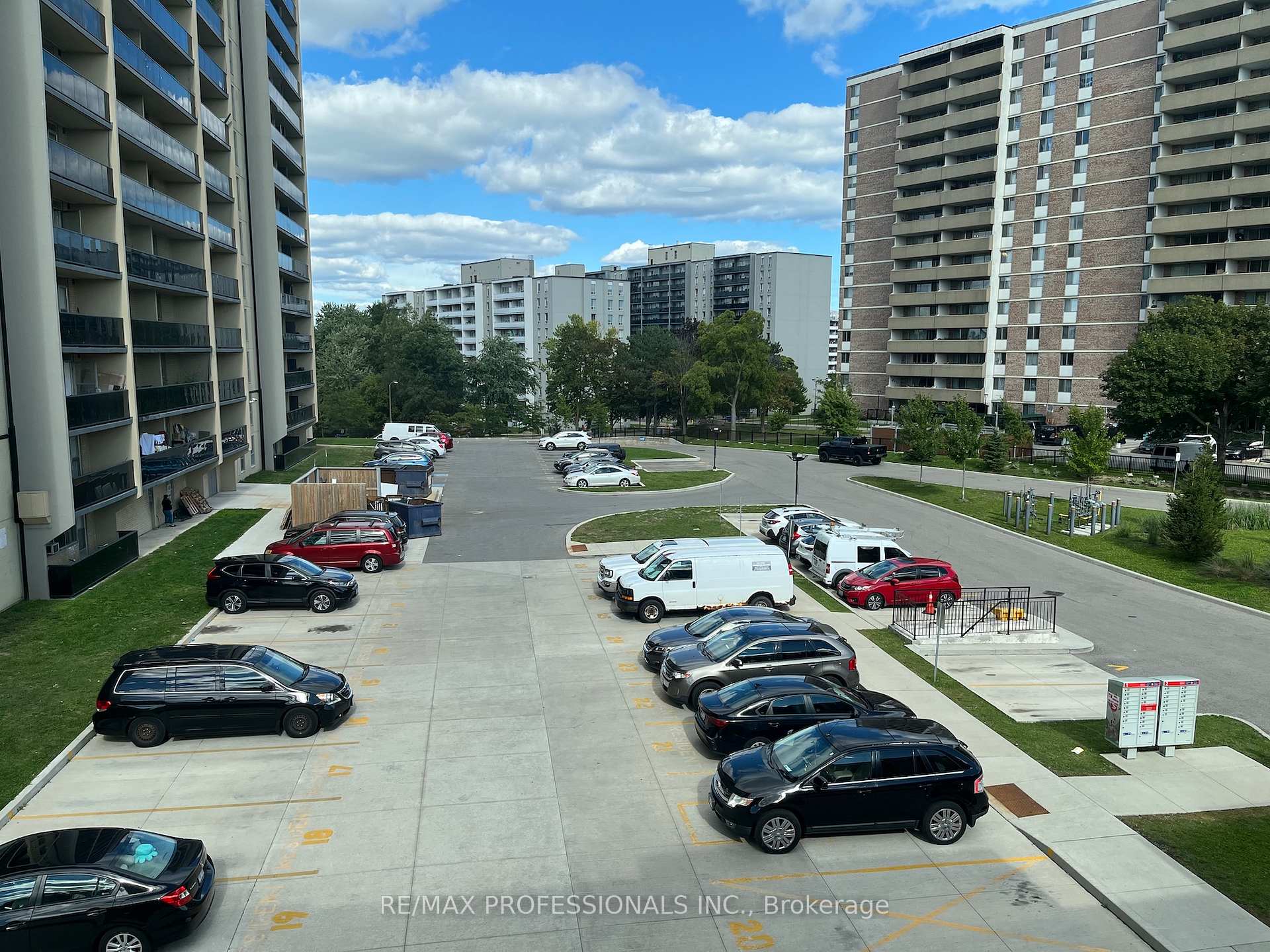 Photo 12 of Unit 201, 37 Antrim Crescent, Scarborough, Dorset Park — HOMEH