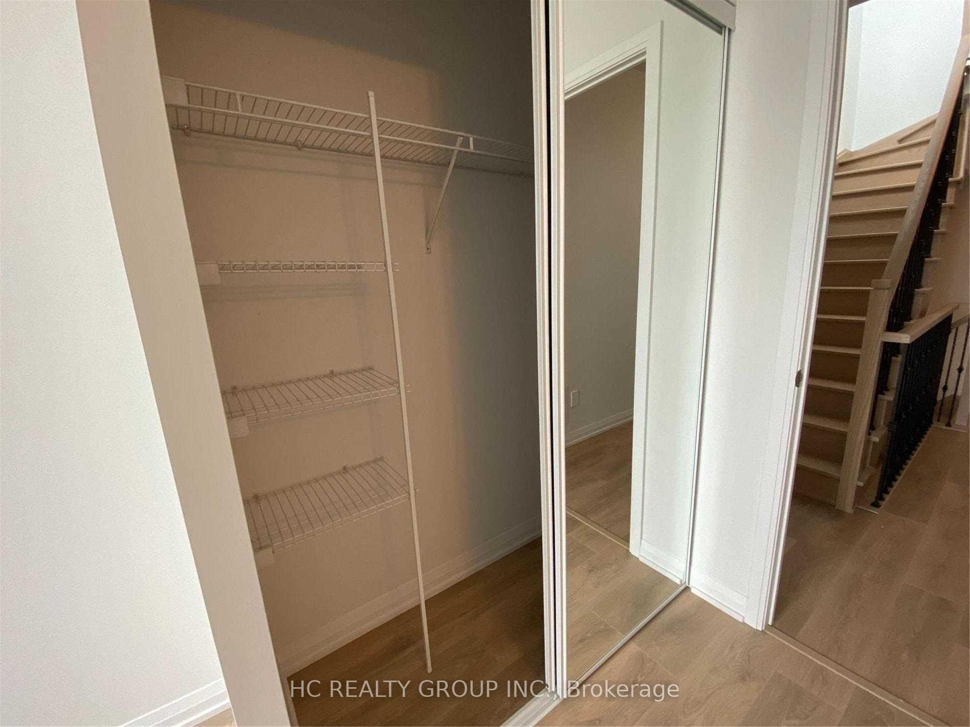 Photo 3 of Unit Th02, 1010 Portage Parkway, Vaughan, Concord — HOMEH