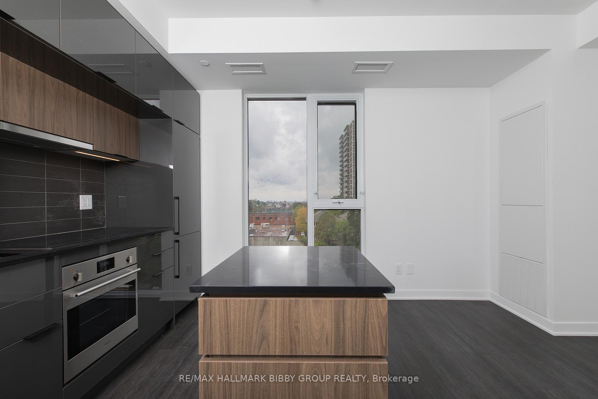 Photo 4 of Unit 607, 185 Alberta Avenue, Toronto, Wychwood — HOMEH