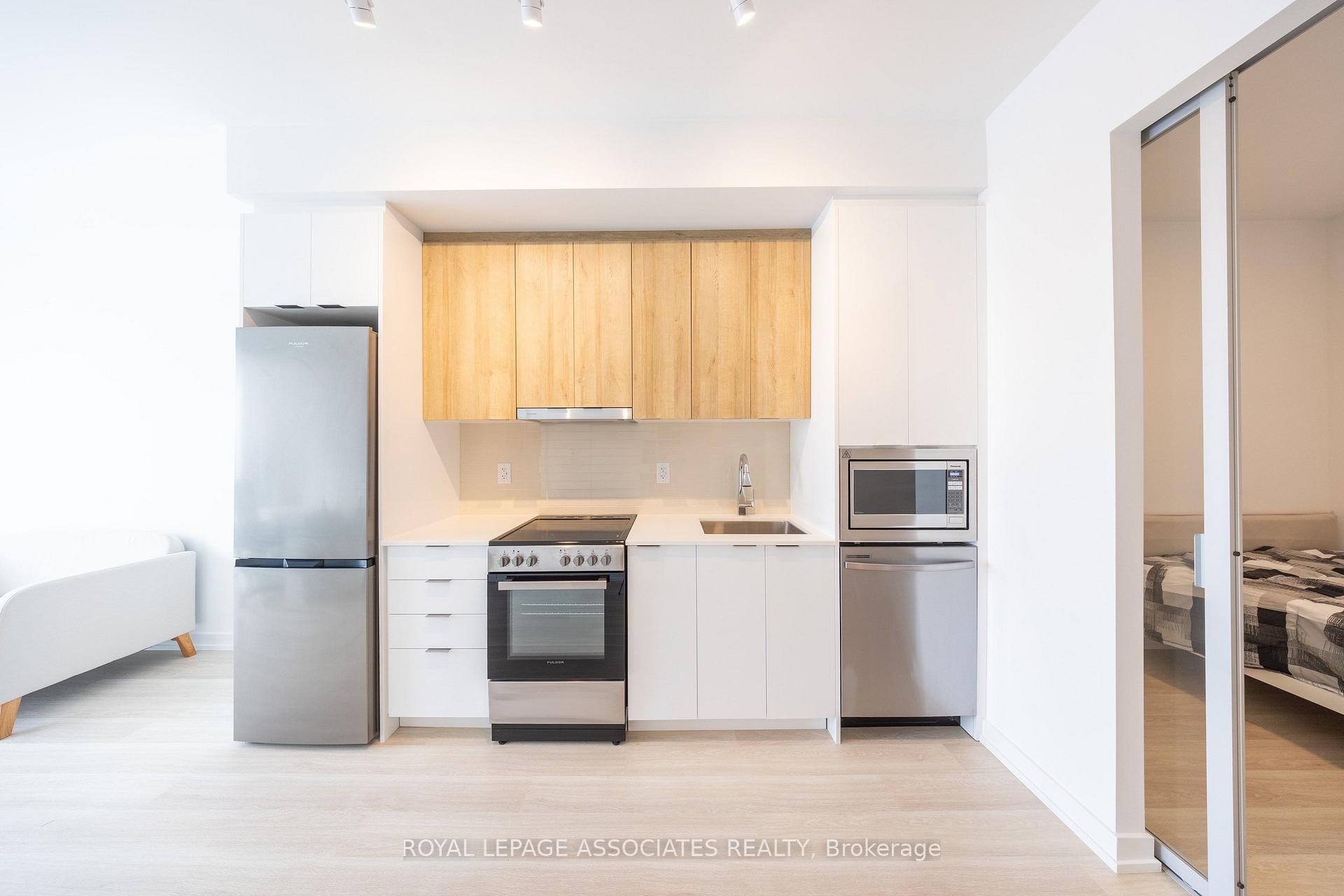 Photo 8 of Unit B-723, 9751 Markham Road, Markham, Greensborough — HOMEH