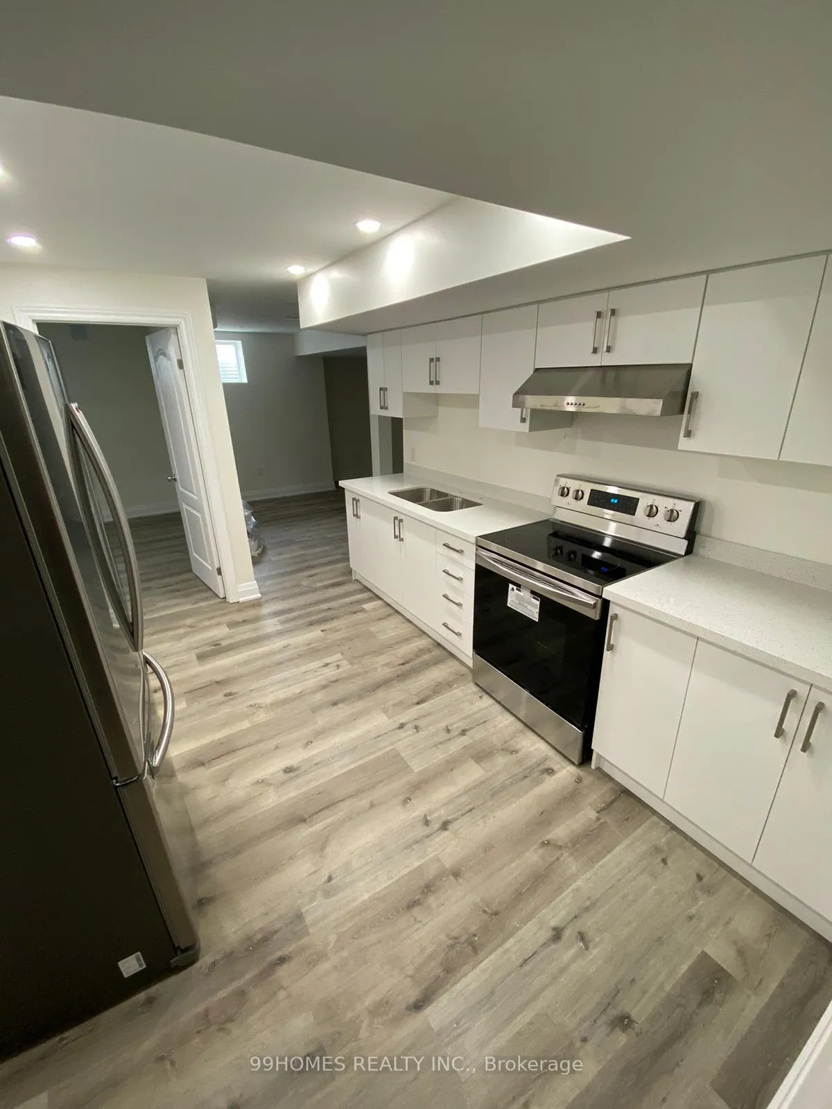 Photo 6 of 16 Herrick Drive, Brampton, Northwest Brampton — HOMEH