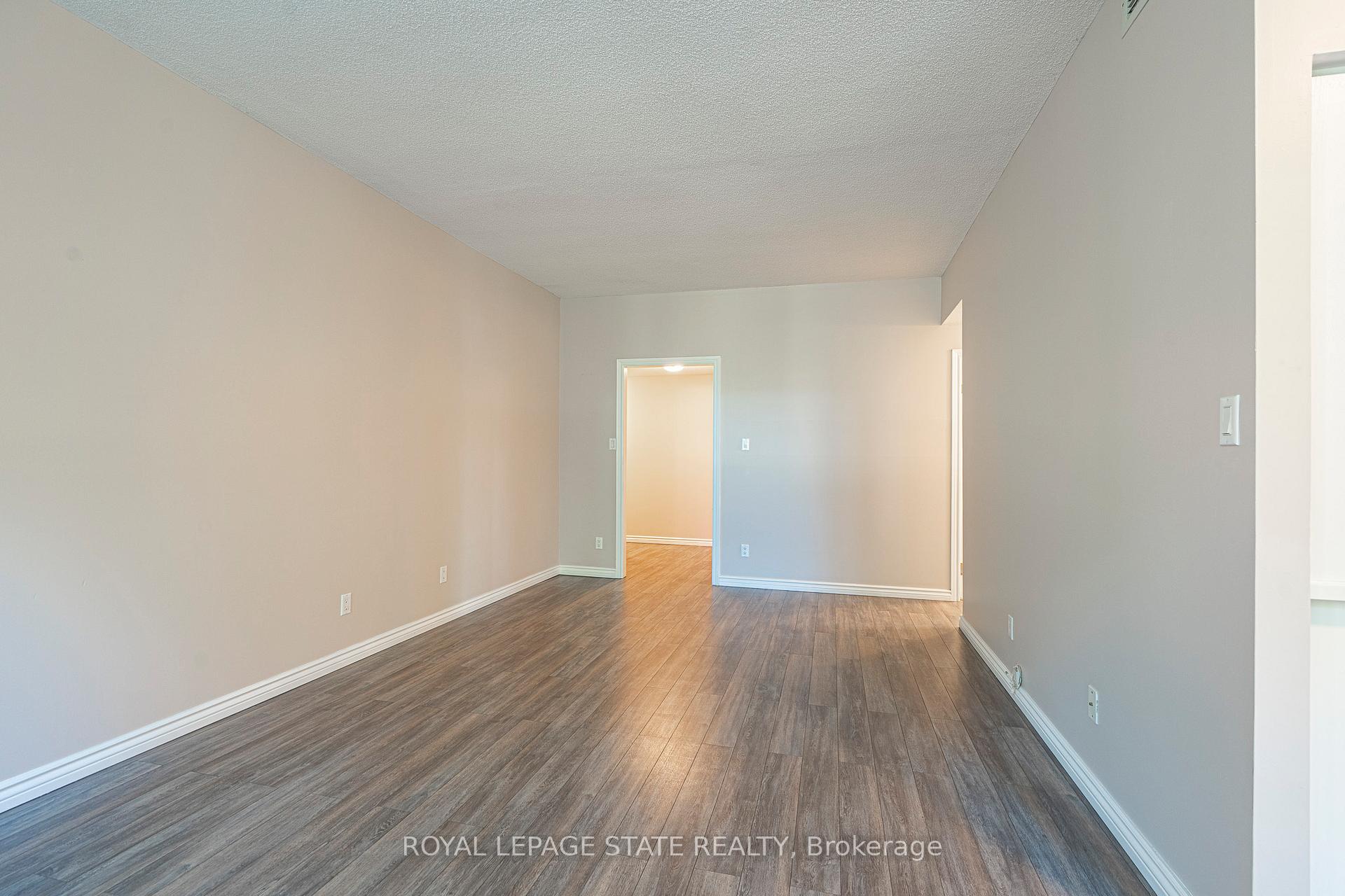 Photo 9 of Unit 105, 200 Limeridge Road W, Hamilton, Rolston — HOMEH