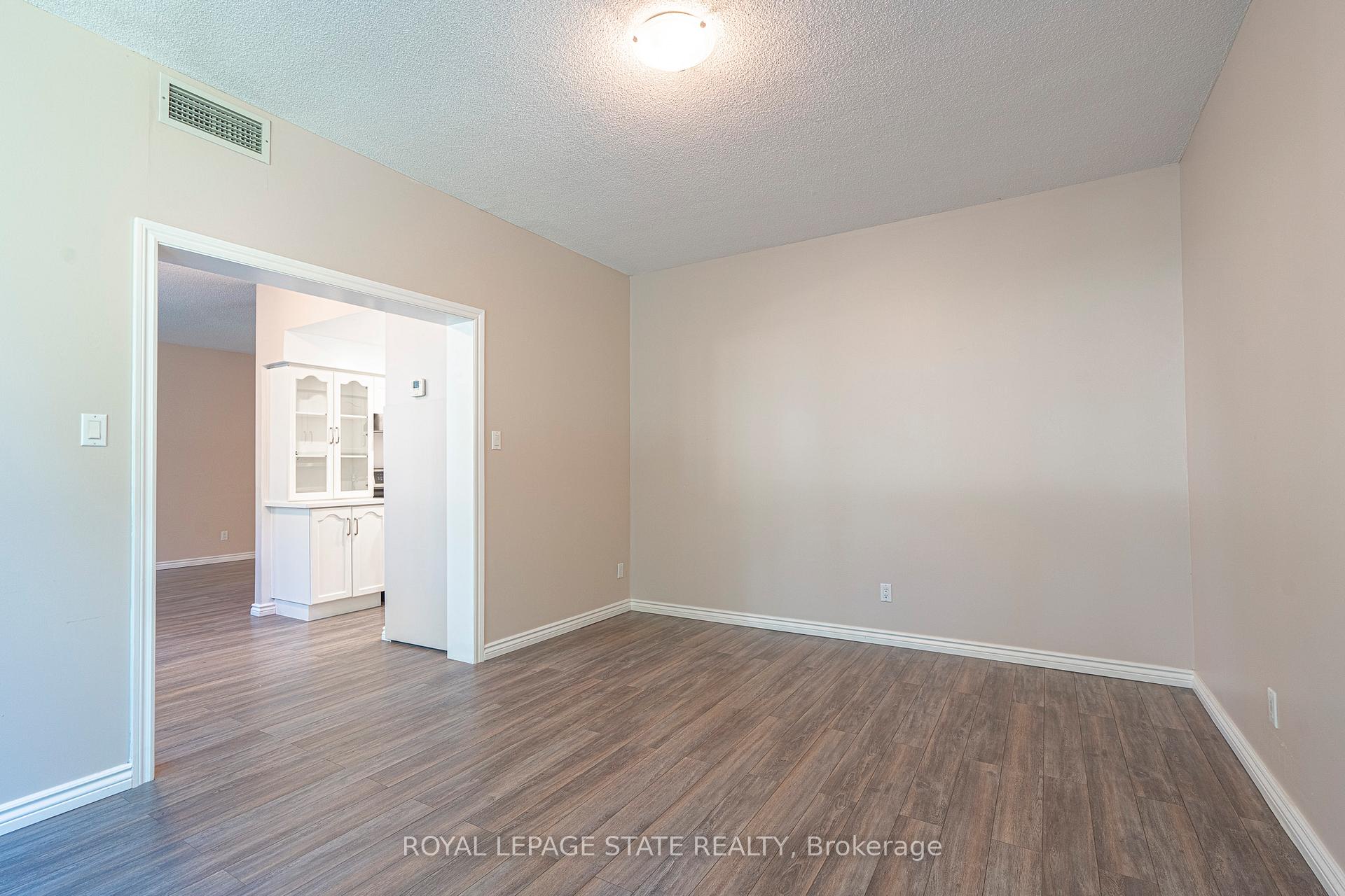 Photo 27 of Unit 105, 200 Limeridge Road W, Hamilton, Rolston — HOMEH