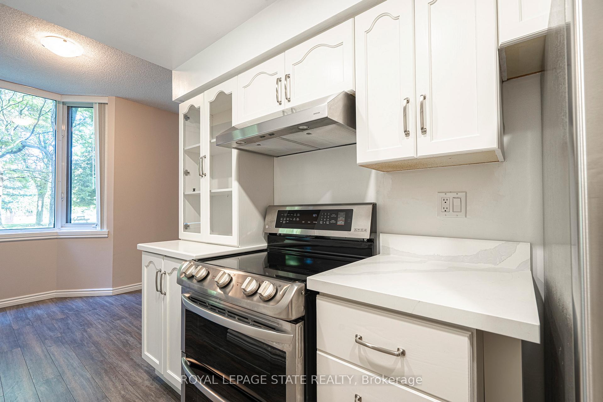 Photo 15 of Unit 105, 200 Limeridge Road W, Hamilton, Rolston — HOMEH