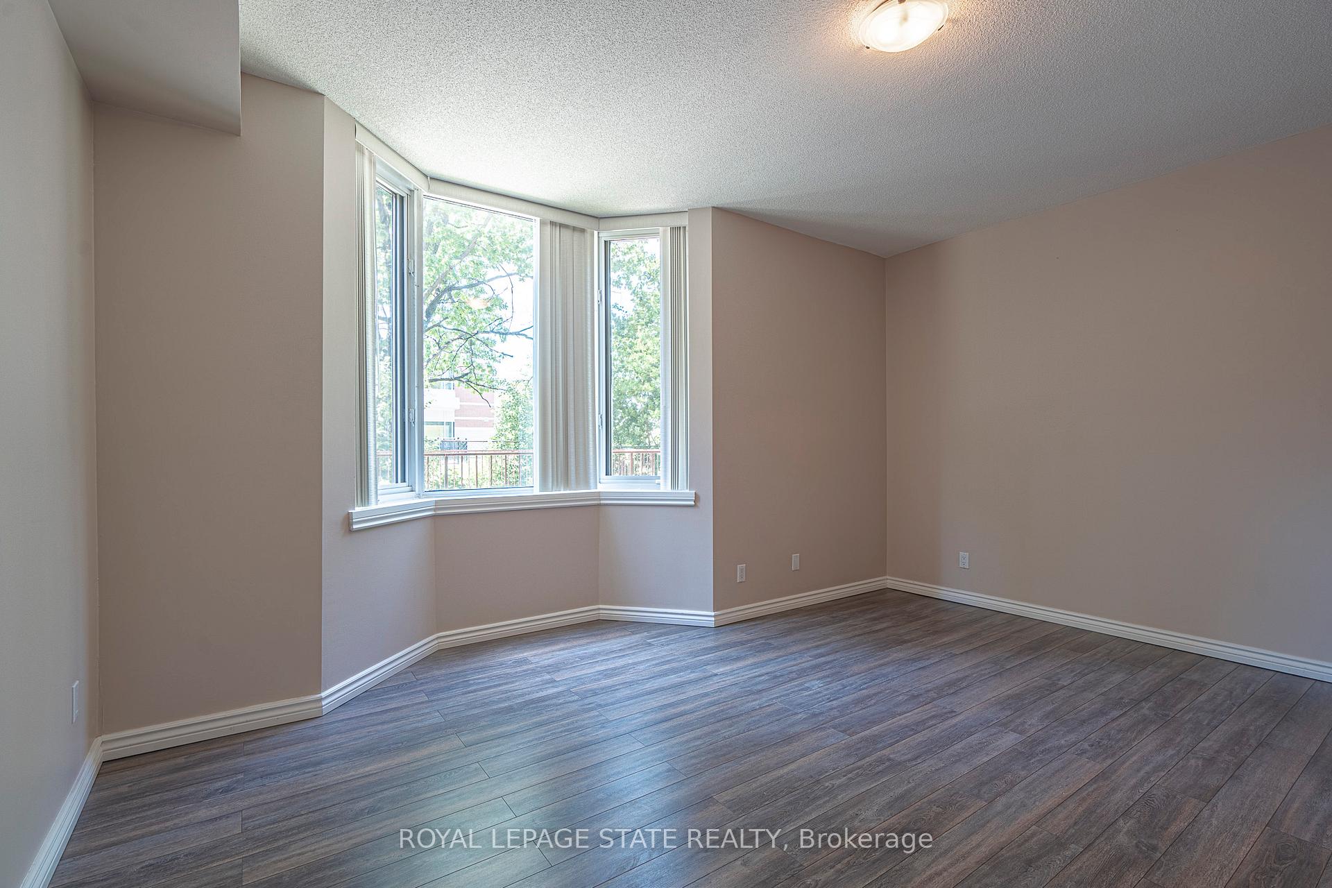Photo 24 of Unit 105, 200 Limeridge Road W, Hamilton, Rolston — HOMEH