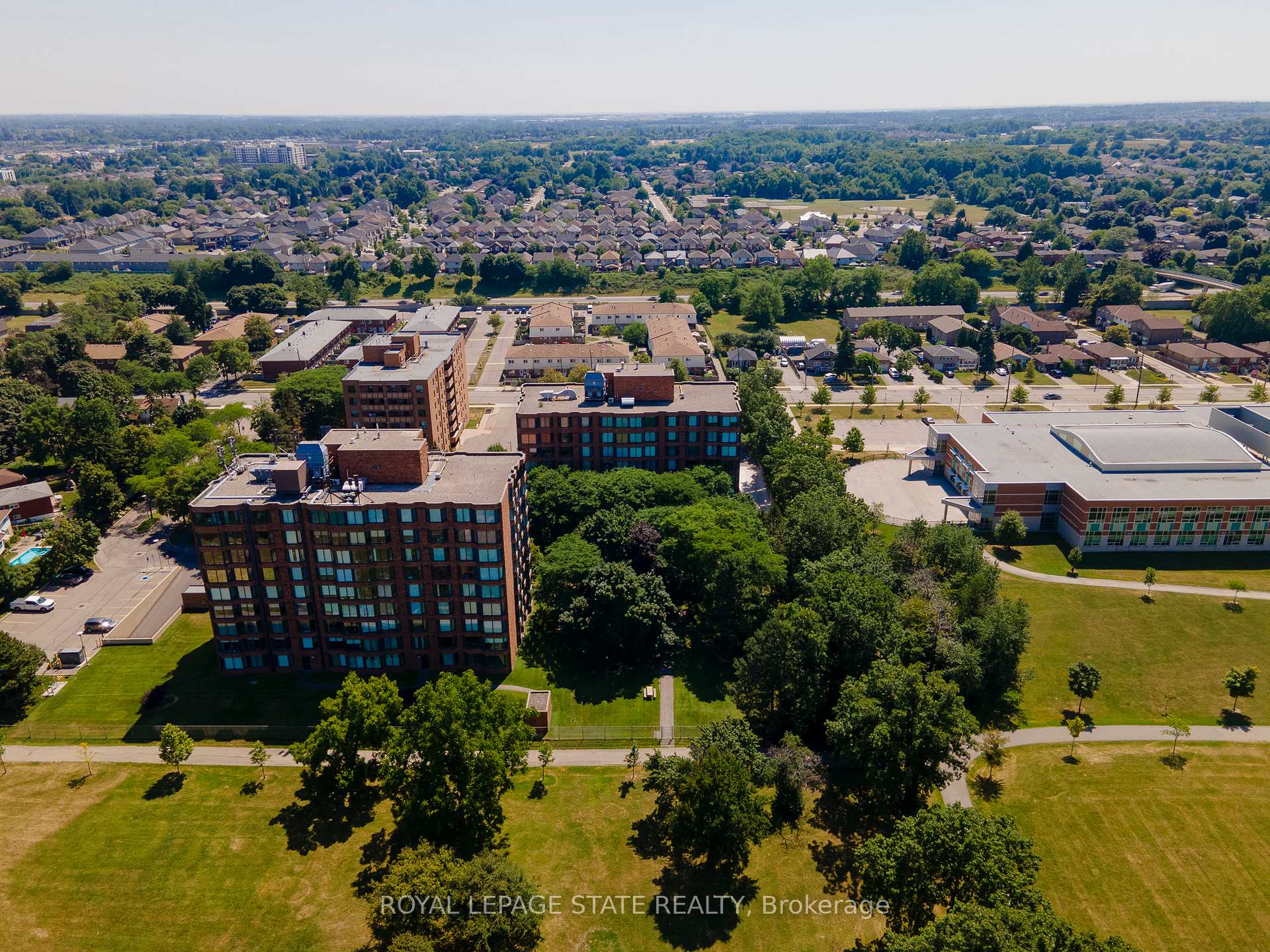 Photo 36 of Unit 105, 200 Limeridge Road W, Hamilton, Rolston — HOMEH