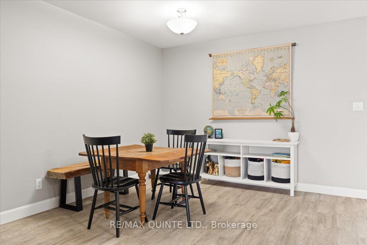 Photo 6 of 19 Dewal Place, Belleville, Belleville Ward — HOMEH