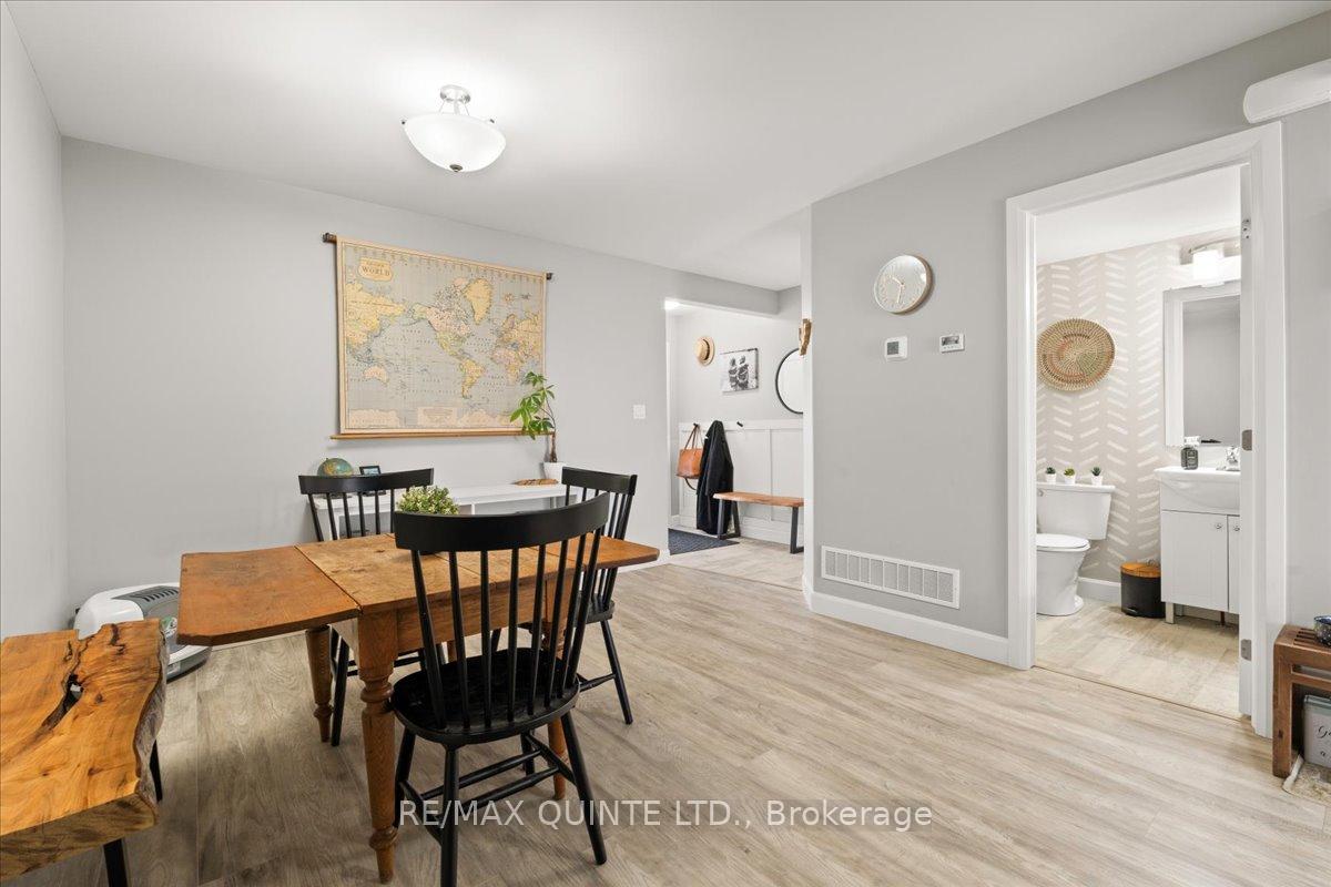Photo 8 of 19 Dewal Place, Belleville, Belleville Ward — HOMEH