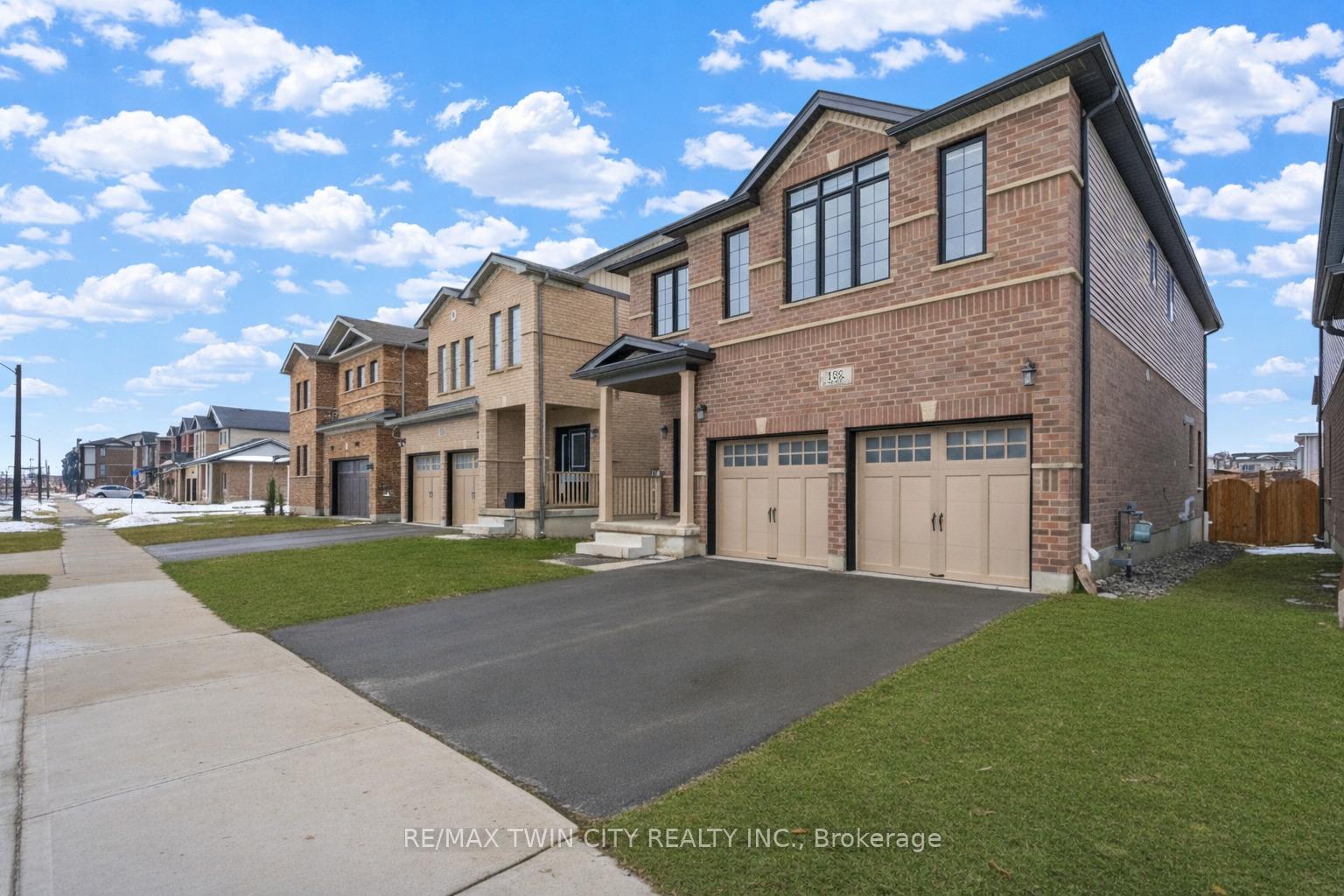 Photo 5 of 126 Tartan Avenue, Kitchener — HOMEH