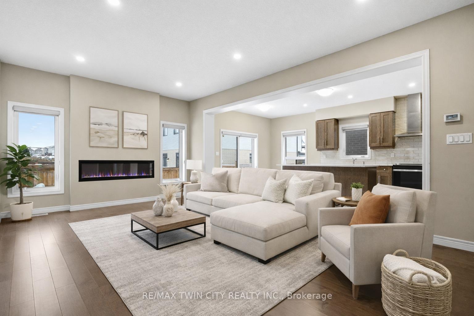 Photo 3 of 126 Tartan Avenue, Kitchener — HOMEH
