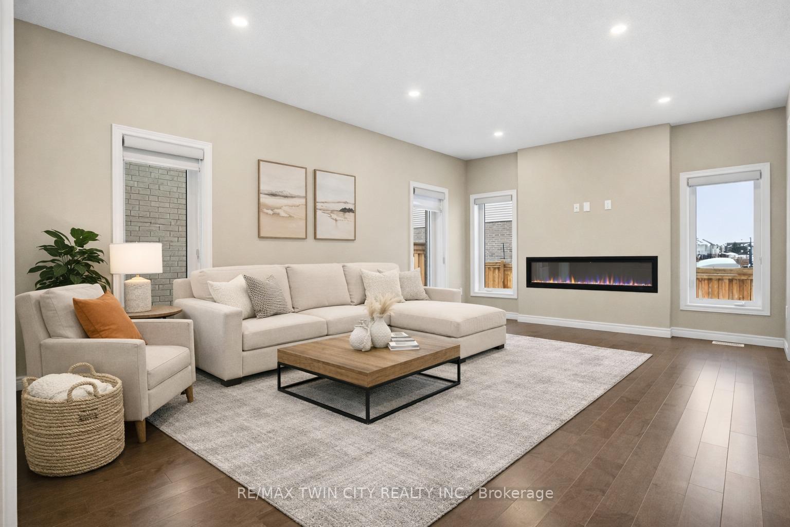Photo 4 of 126 Tartan Avenue, Kitchener — HOMEH