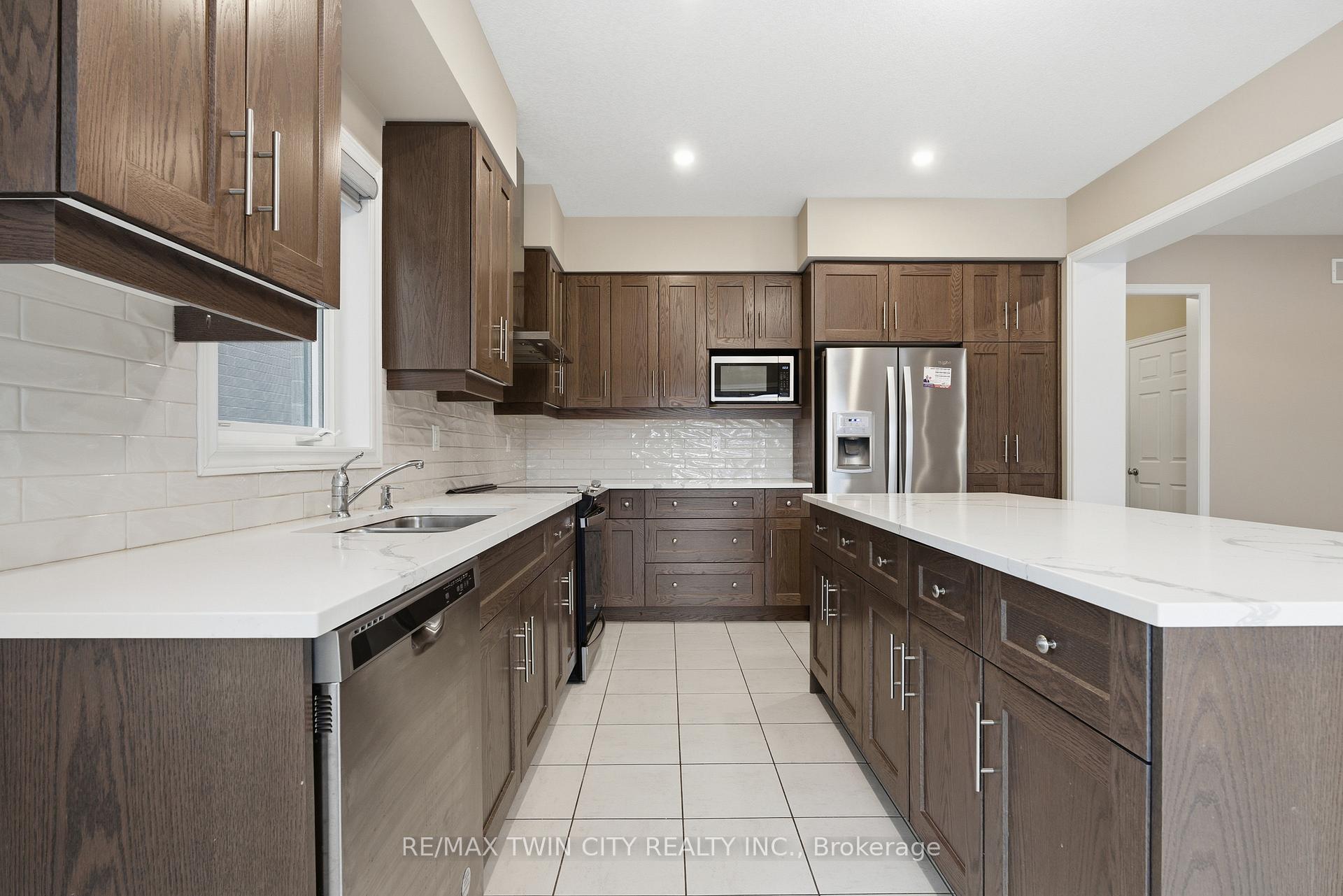 Photo 36 of 126 Tartan Avenue, Kitchener — HOMEH