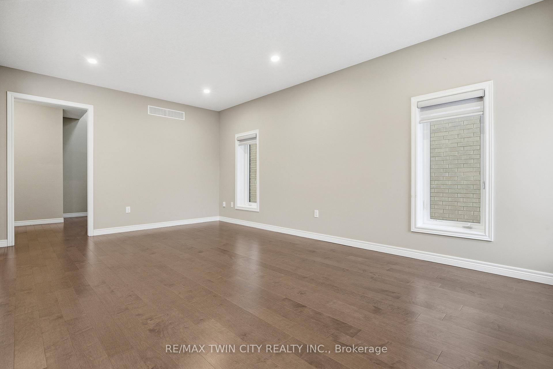 Photo 7 of 126 Tartan Avenue, Kitchener — HOMEH