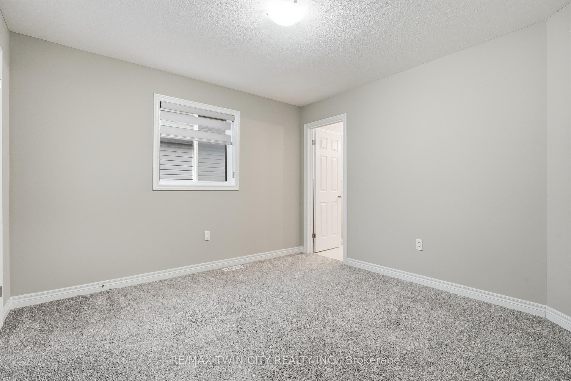 Photo 24 of 126 Tartan Avenue, Kitchener — HOMEH