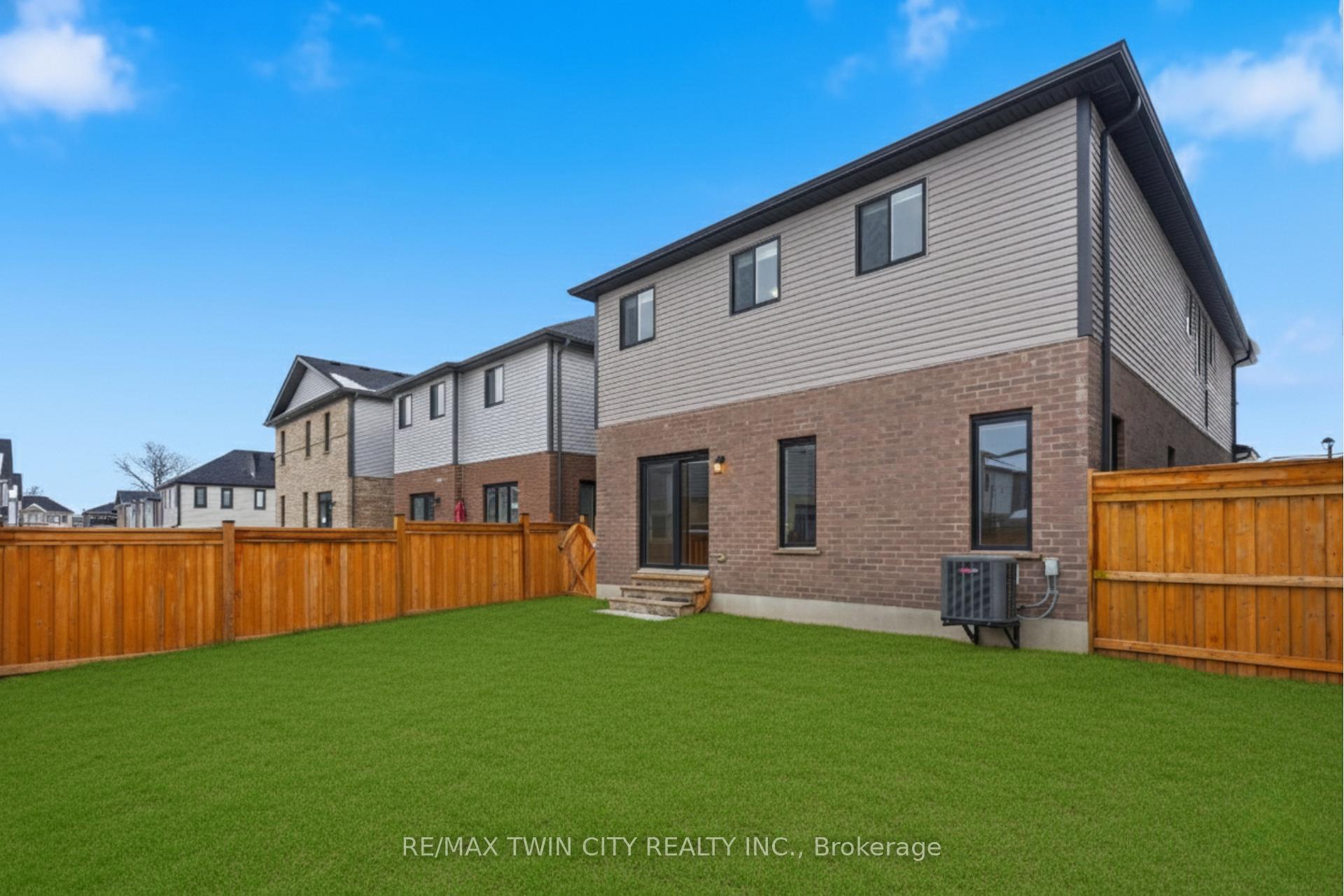 Photo 19 of 126 Tartan Avenue, Kitchener — HOMEH