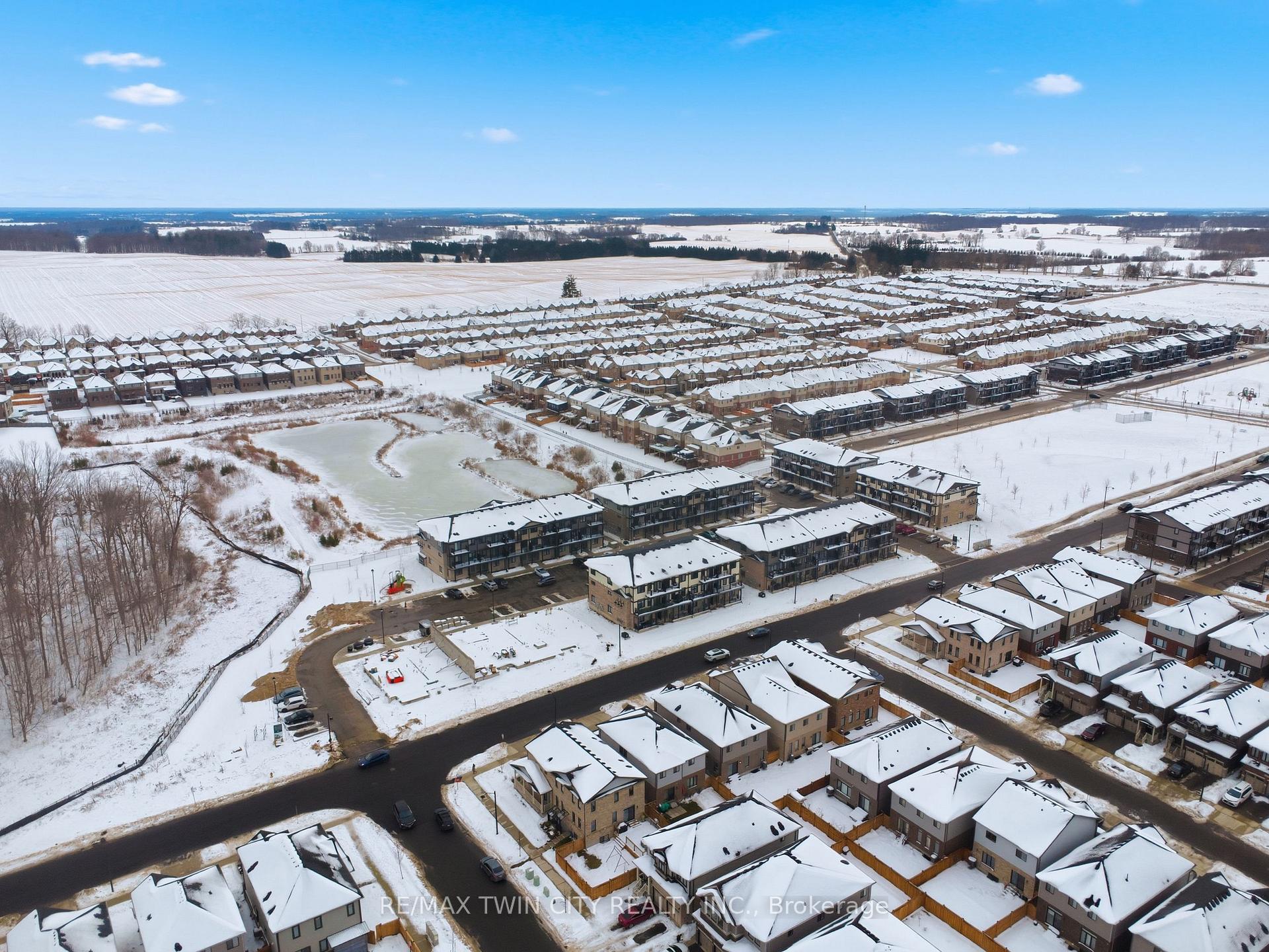 Photo 40 of 126 Tartan Avenue, Kitchener — HOMEH