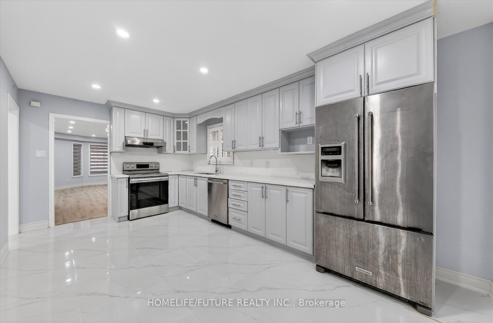 Photo 18 of Unit Main & 2nd, 231 Timberlane Drive, Brampton, Fletcher's Creek South — HOMEH