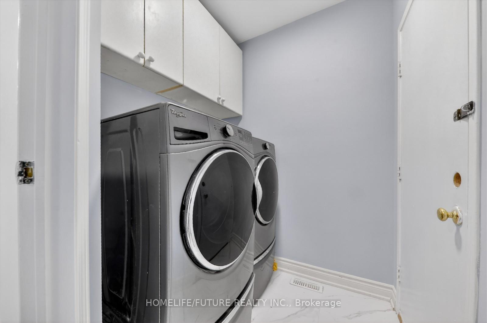 Photo 32 of Unit Main & 2nd, 231 Timberlane Drive, Brampton, Fletcher's Creek South — HOMEH