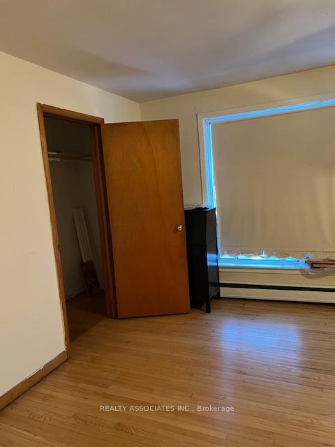 Photo 2 of Unit upper, 586 Warden Avenue, Scarborough, Oakridge — HOMEH
