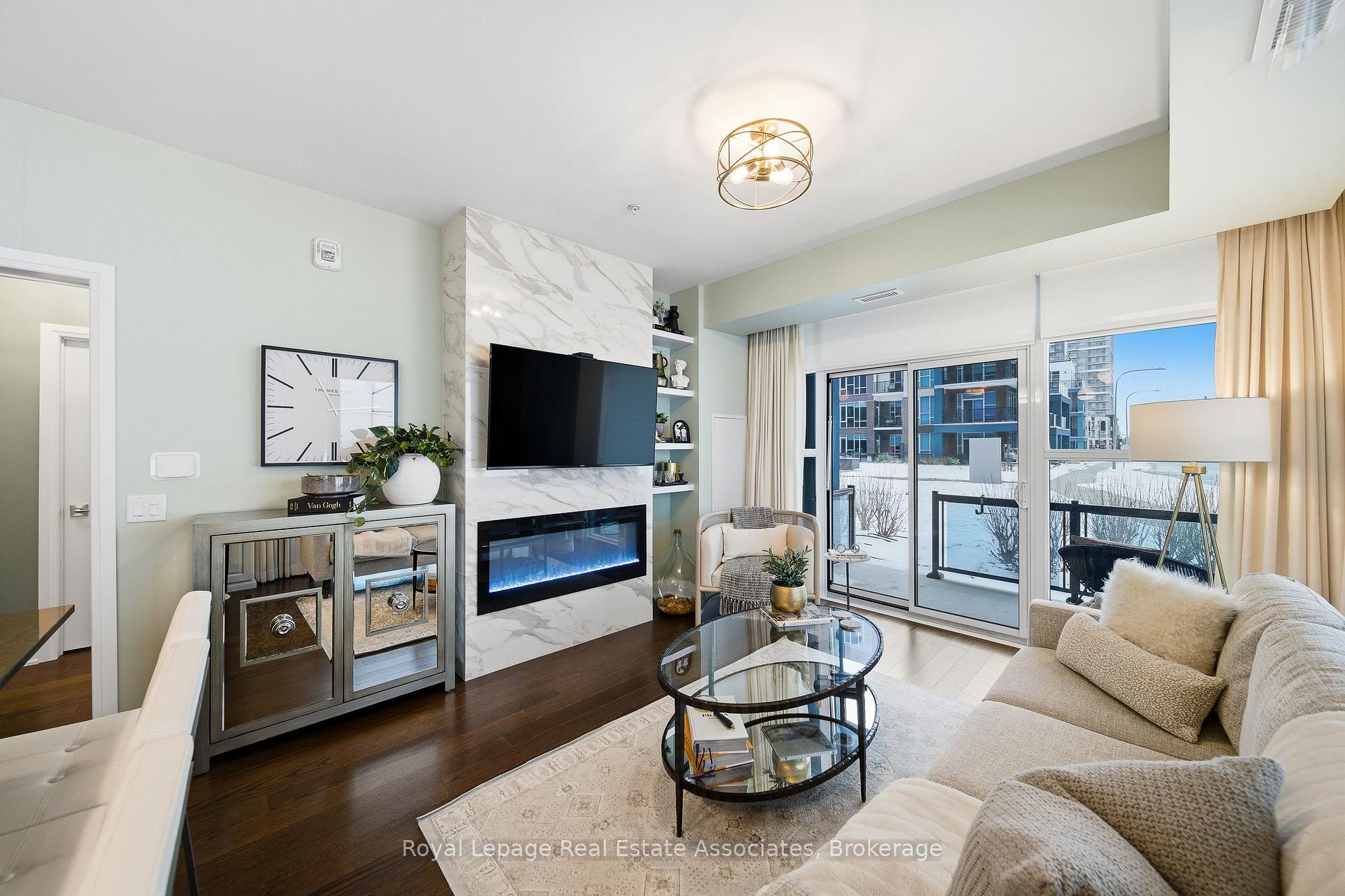 Photo 4 of Unit 112, 16 Concord Place, Grimsby, Grimsby Beach — HOMEH