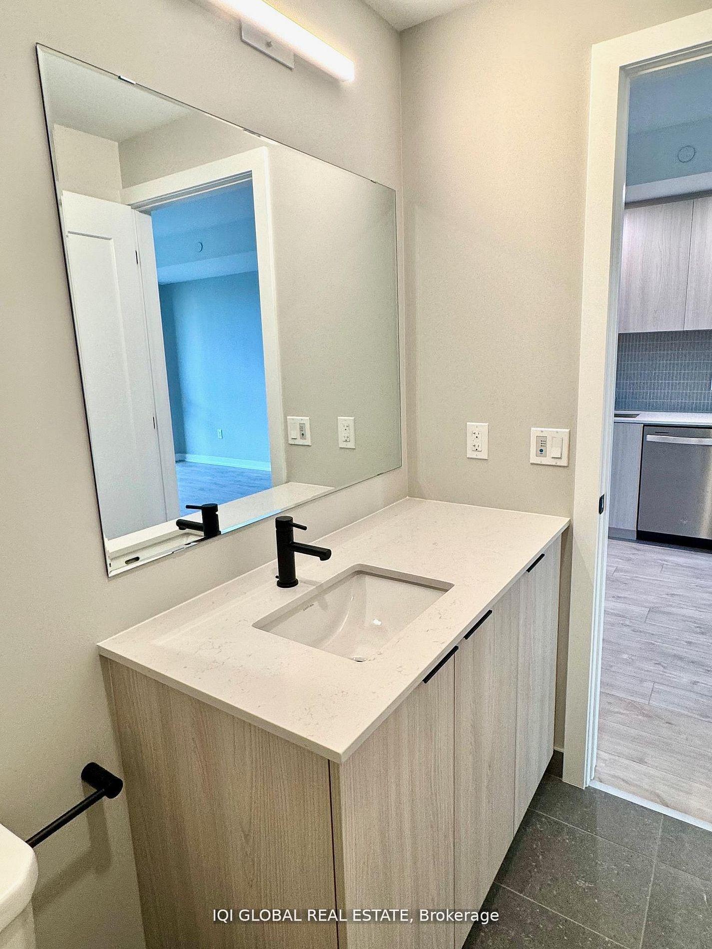 Photo 5 of Unit 406, 720 Whitlock Avenue, Milton, Cobban — HOMEH