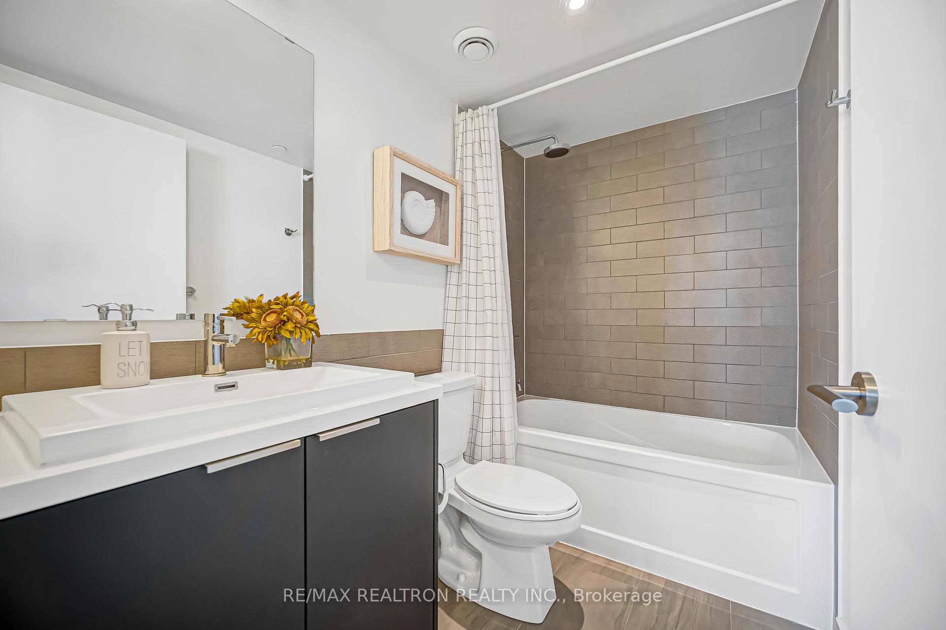 Photo 13 of Unit 902, 6 Sonic Way, Toronto, Flemingdon Park — HOMEH