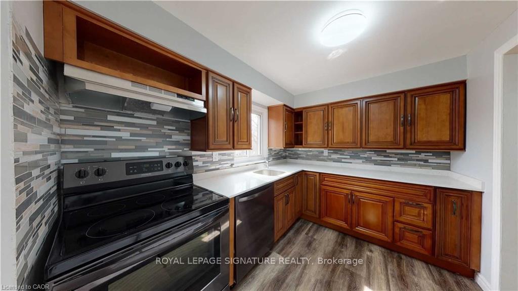 Photo 24 of Unit 43, 51 Paulander Drive, Kitchener, Victoria Hills — HOMEH