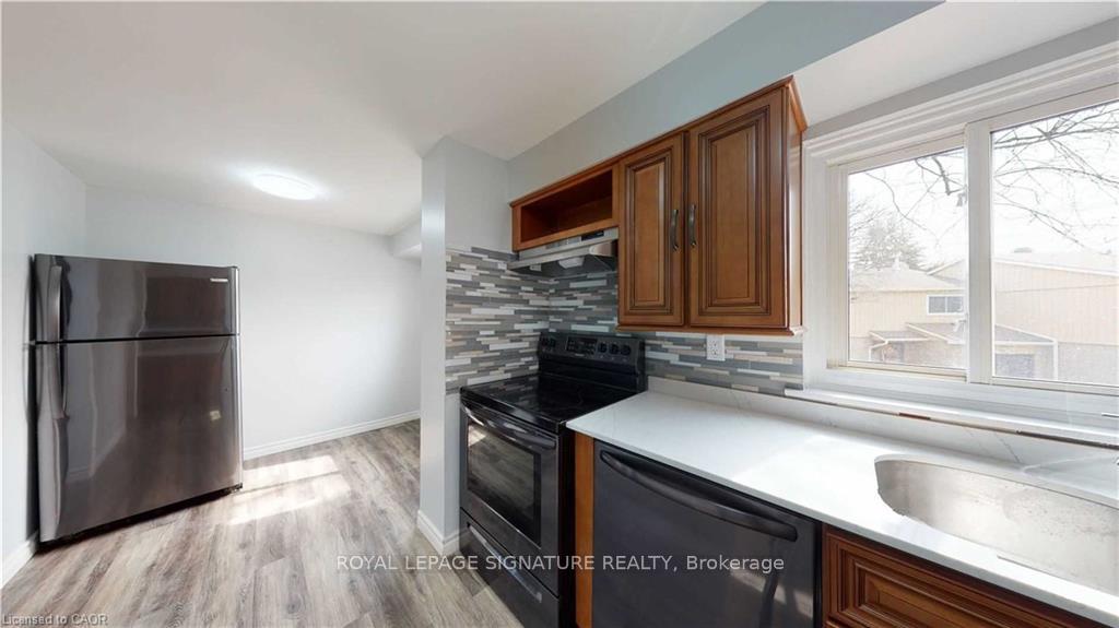 Photo 34 of Unit 43, 51 Paulander Drive, Kitchener, Victoria Hills — HOMEH