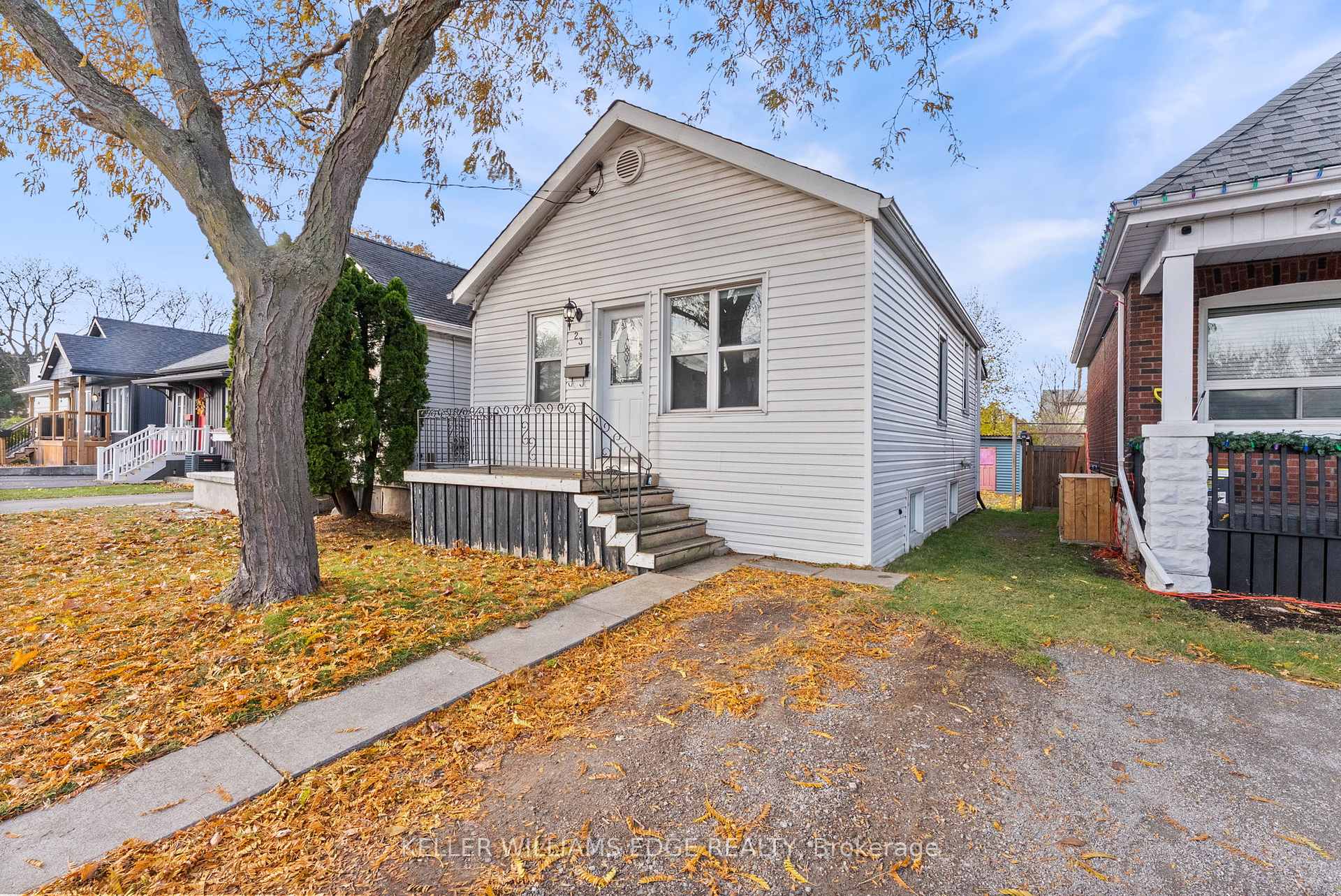 Photo 1 of 23 Wexford Avenue N, Hamilton, Crown Point — HOMEH