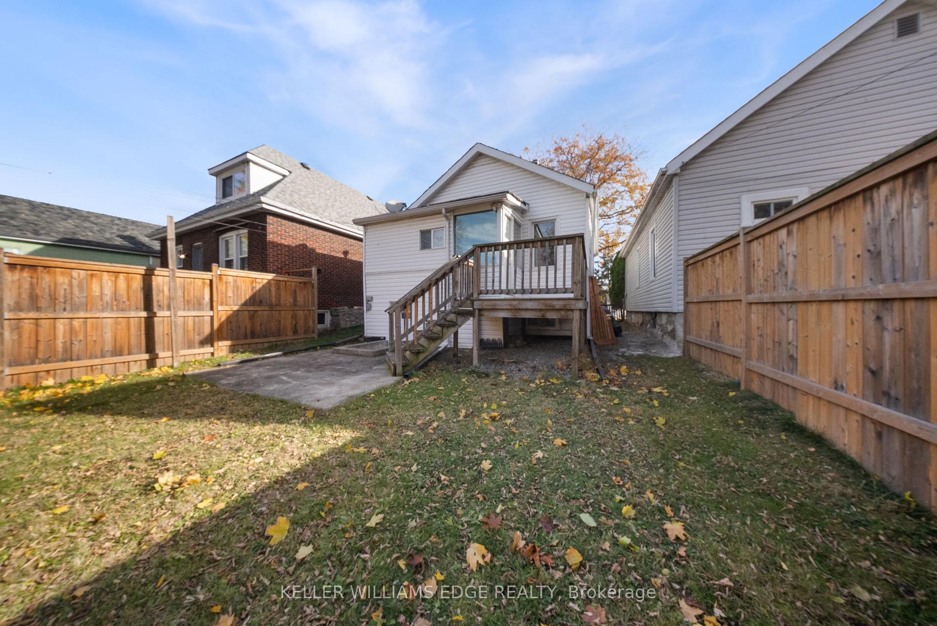 Photo 22 of 23 Wexford Avenue N, Hamilton, Crown Point — HOMEH